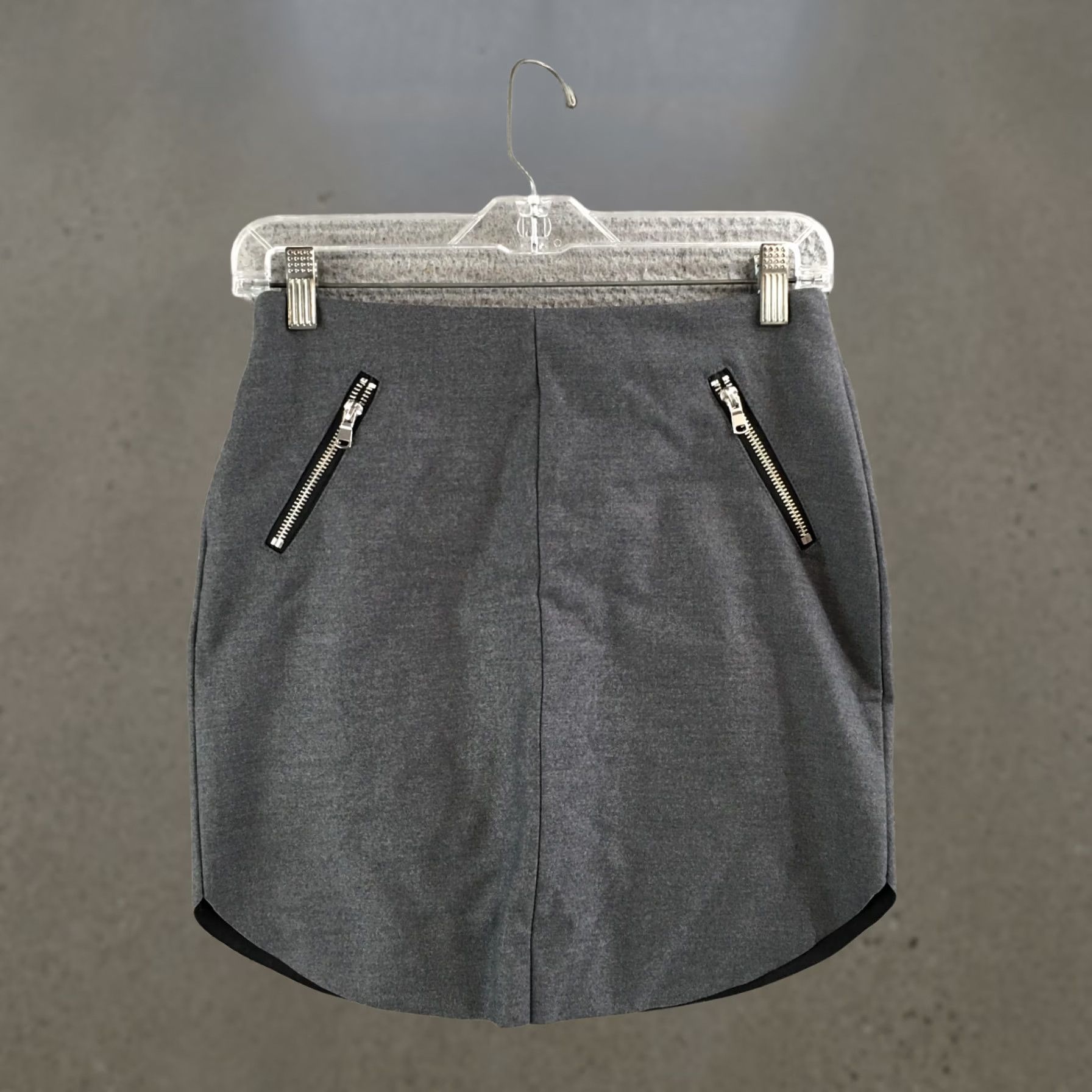 H&M H&M Skirt Womens 4 Classic Mini Short Flat Front Zipped Pockets Gray Casual Size 27" / US 4 / IT 40 - 1 Thumbnail