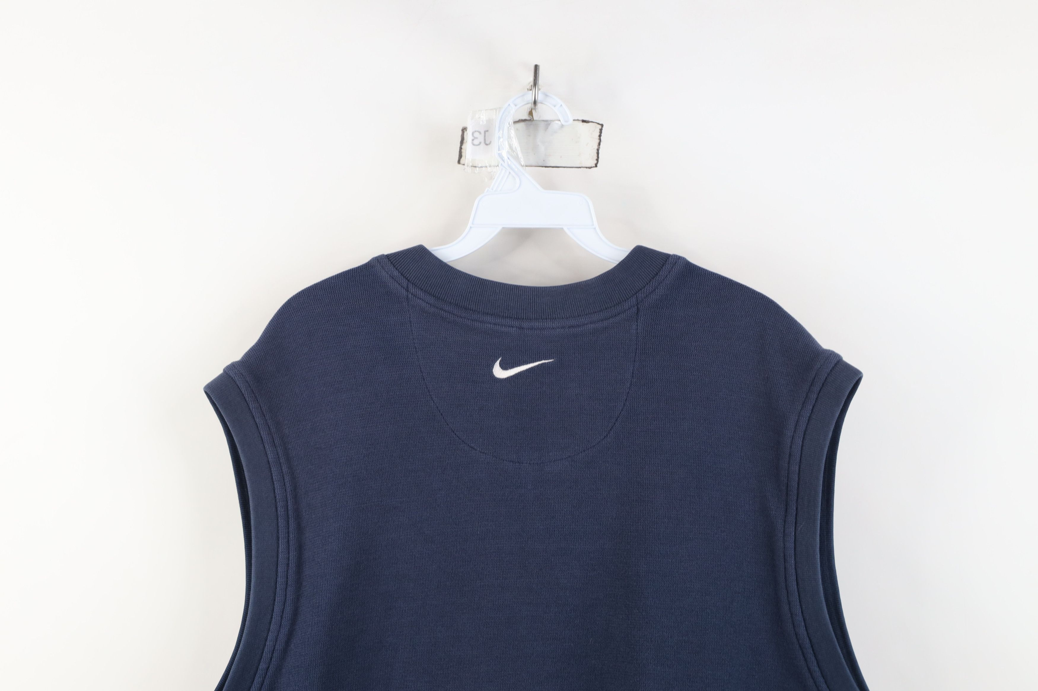 Nike Vintage Nike Golf Mini Swoosh Thermal Knit Sweater Vest Size US XL / EU 56 / 4 - 13 Thumbnail