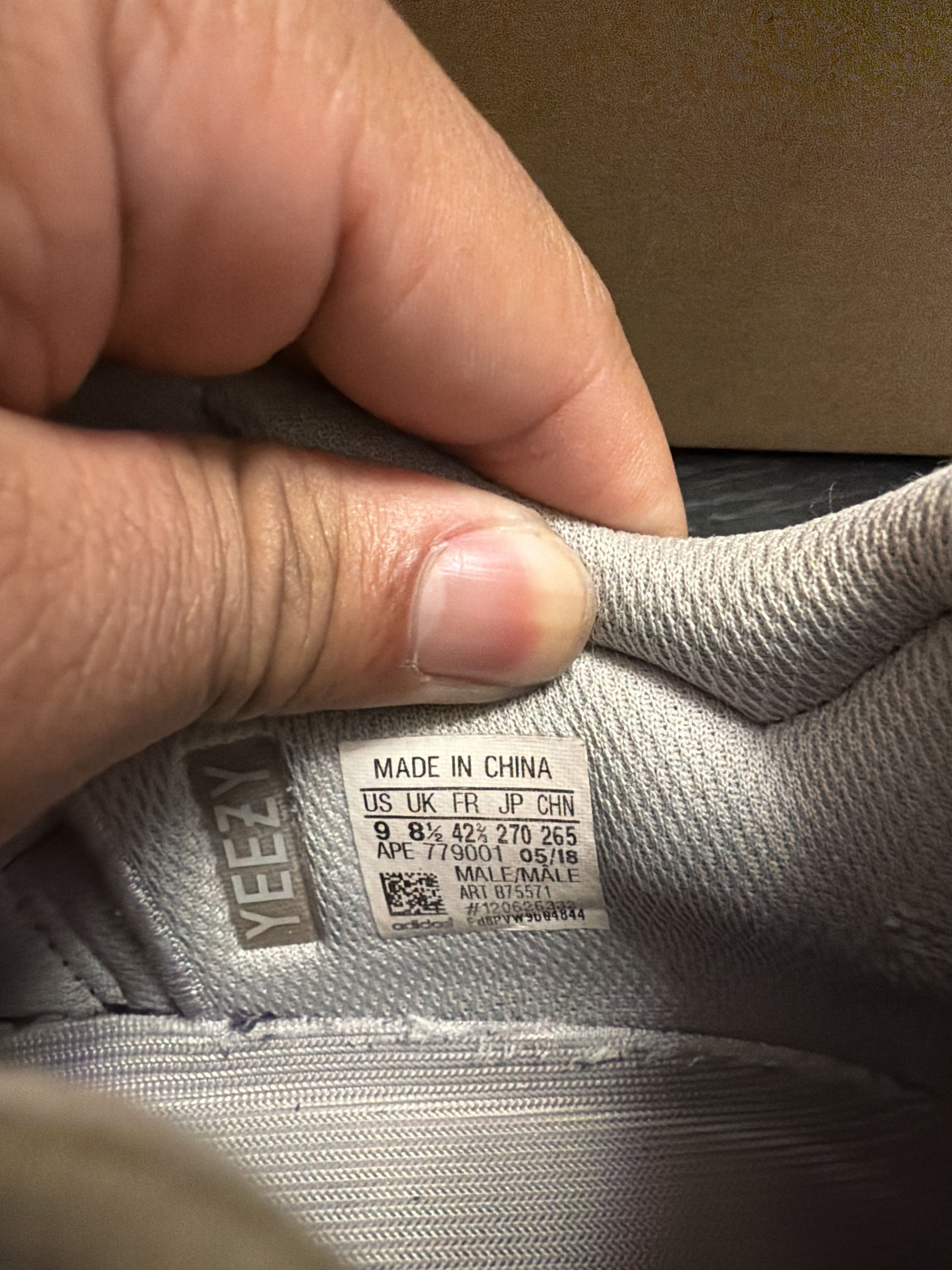 Yeezy Yeezy 700 Wave Runner Size US 9 / EU 42 - 8 Thumbnail