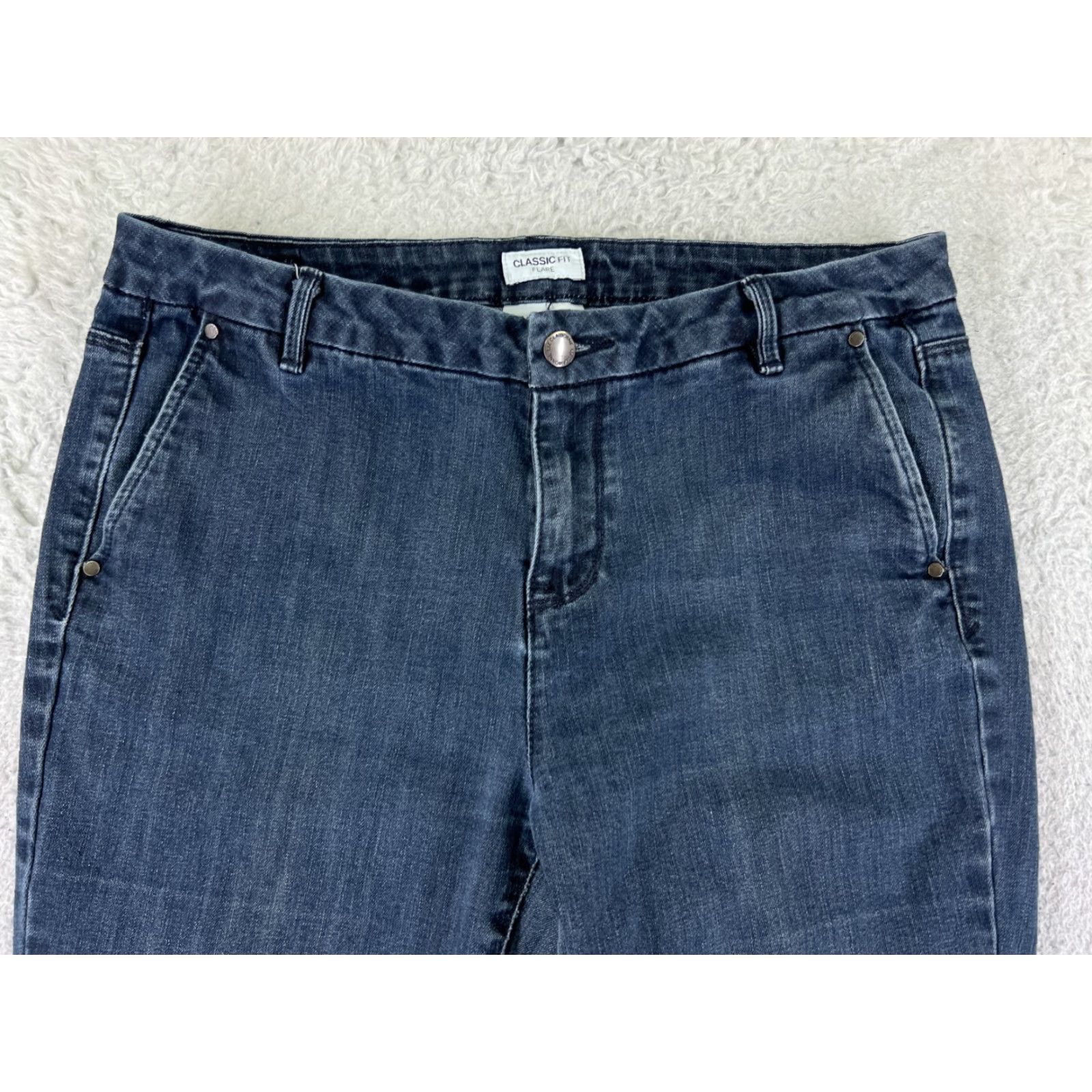 Liz Claiborne Liz Claiborne Jeans Womens 8 Blue Denim Flared 29x29.5 Cotton Regular Zip 5-Pocket Distressed Medium Wash Vintage: No Size 30" / US 8 / IT 44 - 4 Thumbnail