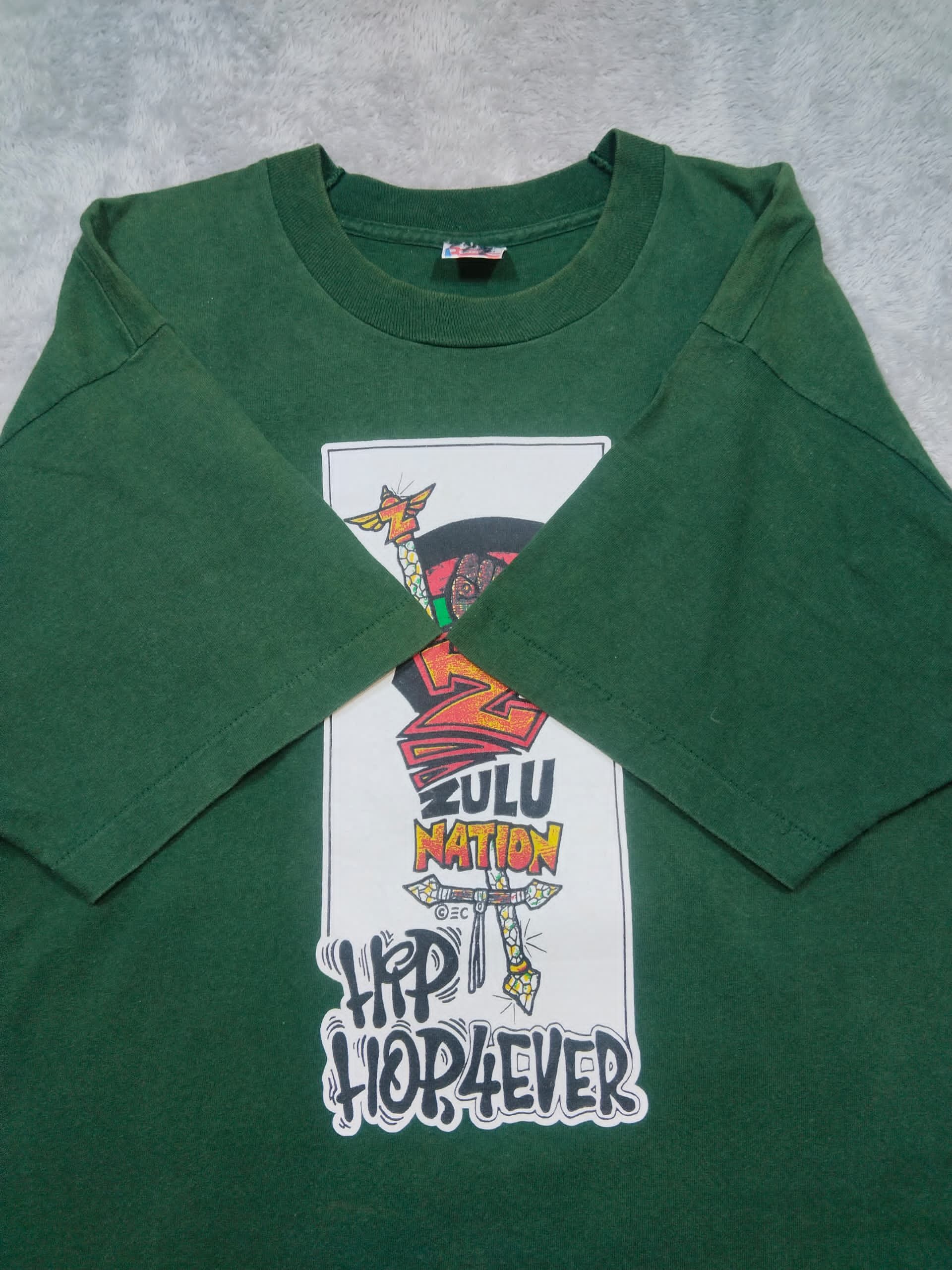 Fruit Of The Loom × Rap Tees × Vintage VINTAGE UNIVERSAL ZULU NATION HIP HOP 4EVER GREEN T SHIRT Size US XL / EU 56 / 4 - 5 Thumbnail