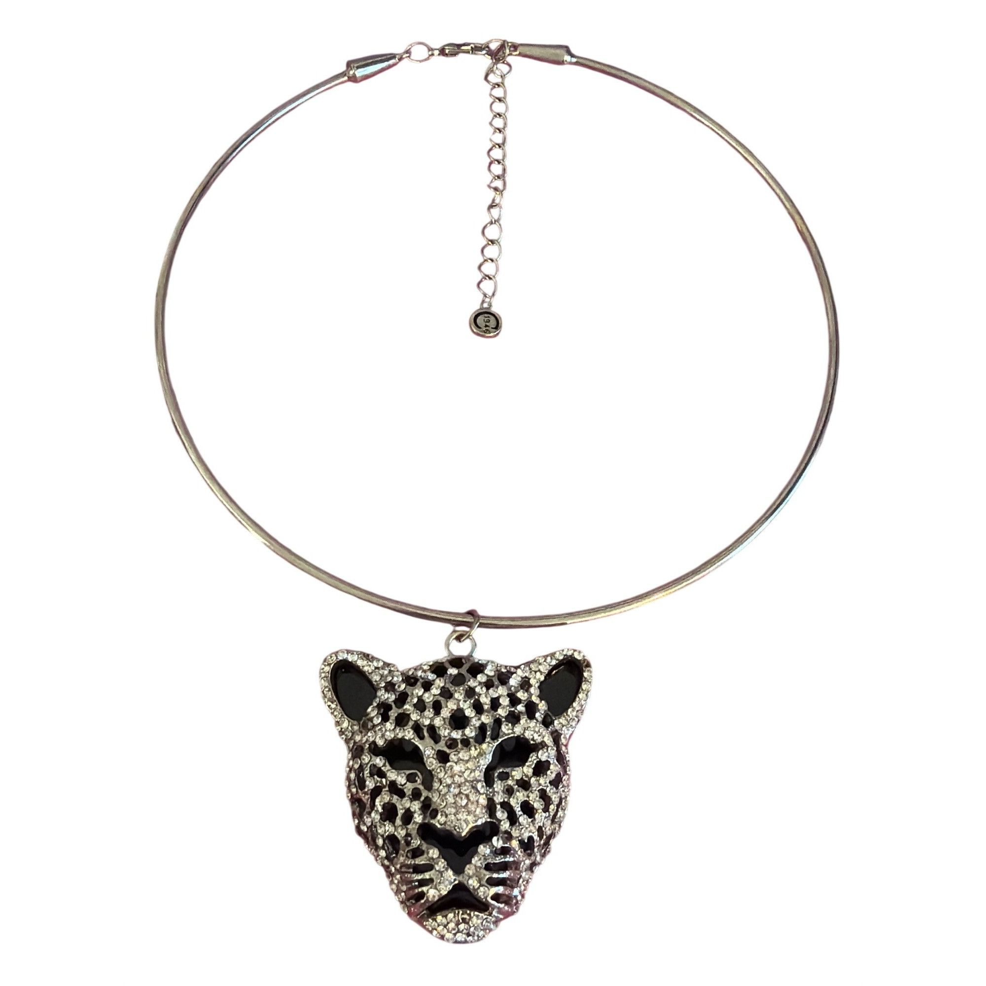 Other Rhinestone Leopard Head Pendant Torque Necklace Silver Tone Size ONE SIZE - 1 Thumbnail