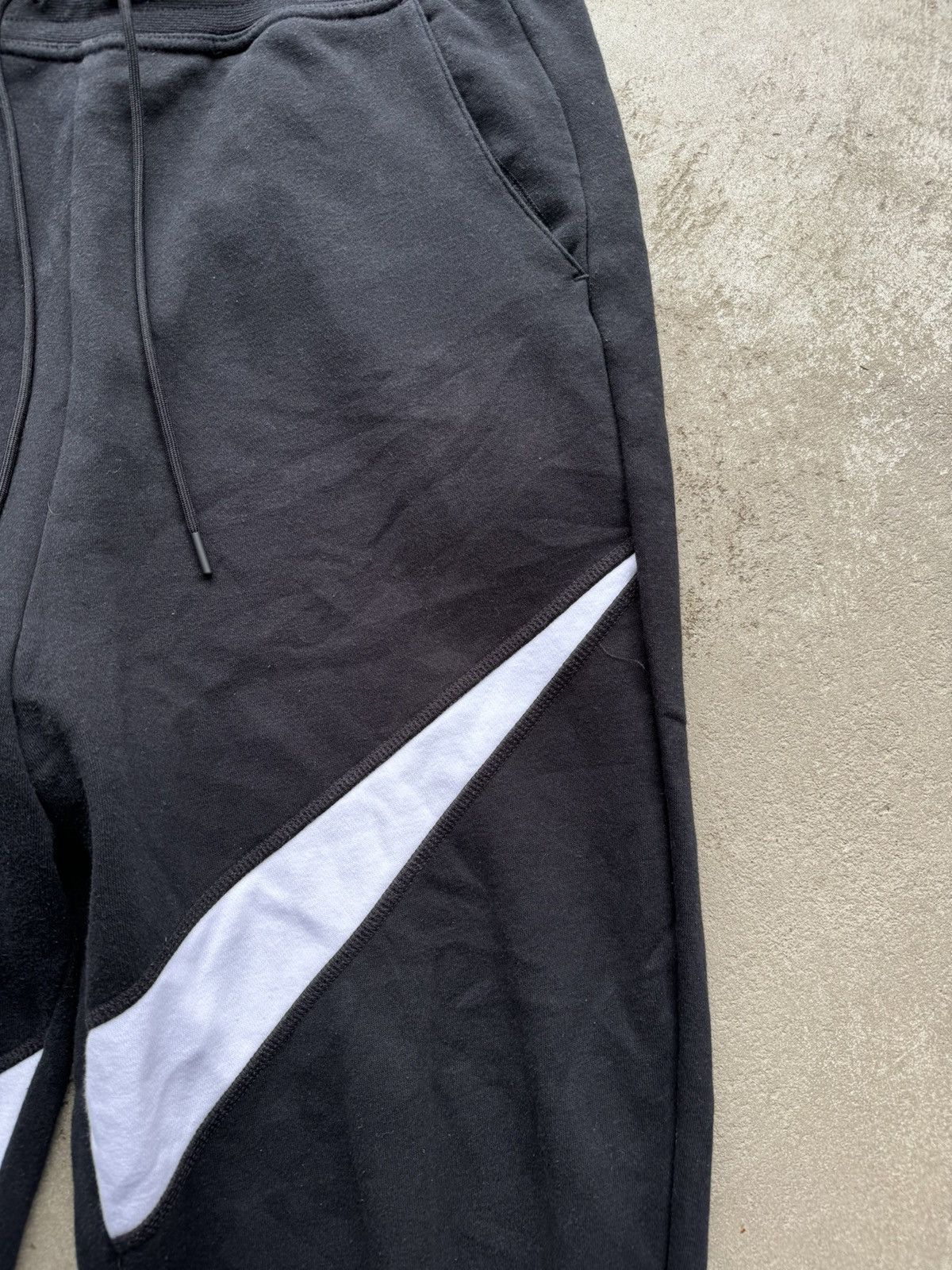 Nike Swoosh Sweatpants