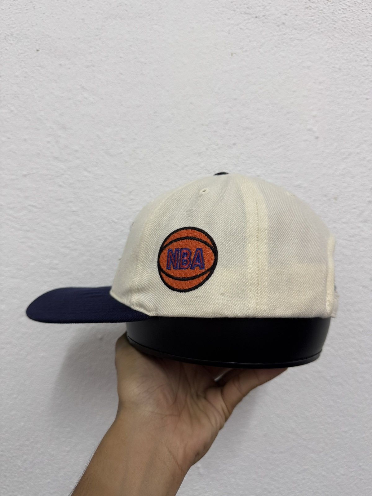 NBA Vintage 90’s Cleveland Cavs Cap Size ONE SIZE - 3 Thumbnail
