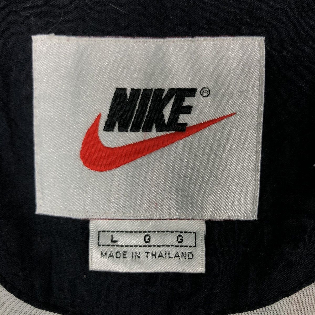 Nike 🔥VINTAGE BOMBER JACKET NIKE CENTRE LOGO BIG SWOOSH Size US L / EU 52-54 / 3 - 19 Thumbnail
