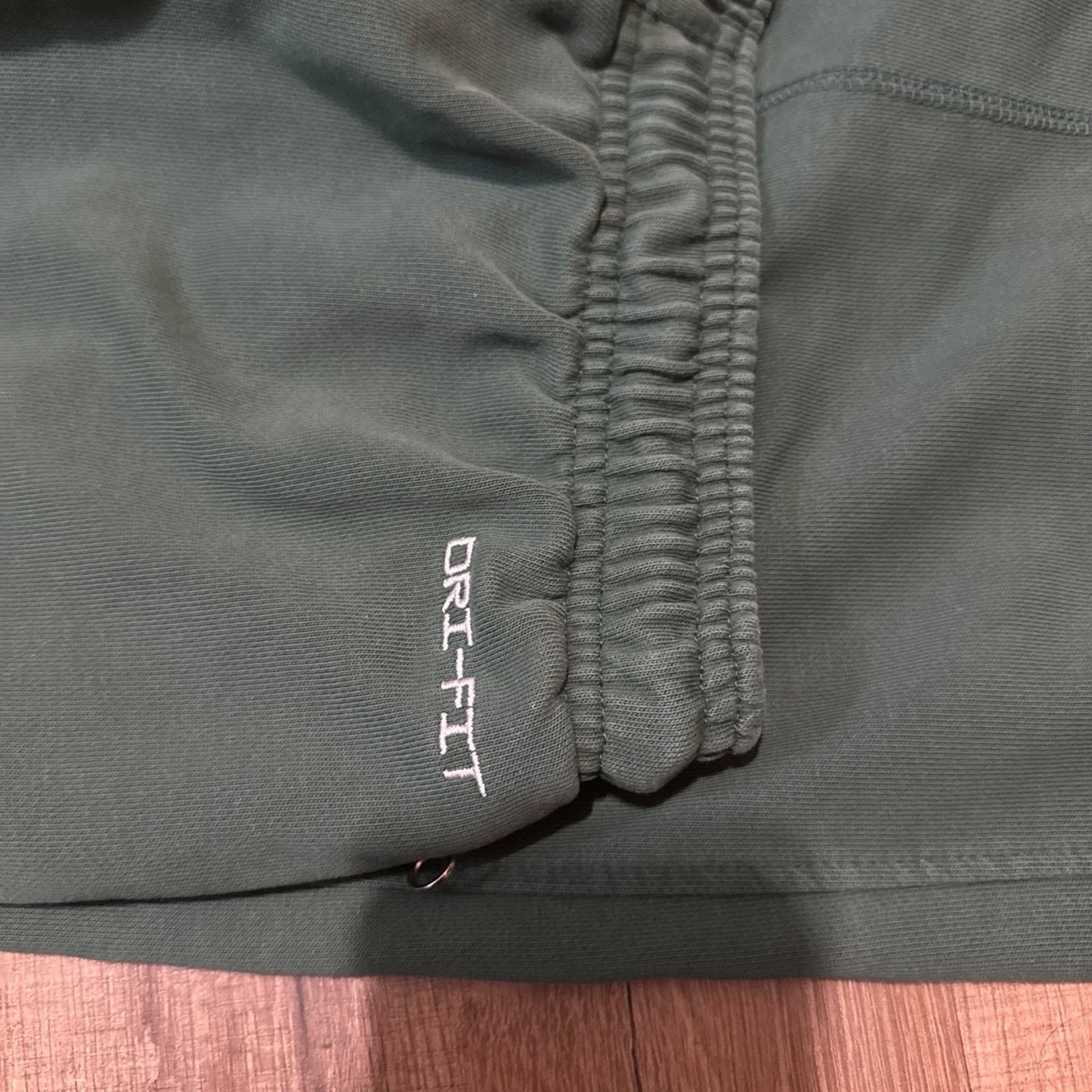 Nike Nike Standard Issue Solo Swoosh Jogger Sweatpants Size US 28 / EU 44 - 4 Thumbnail
