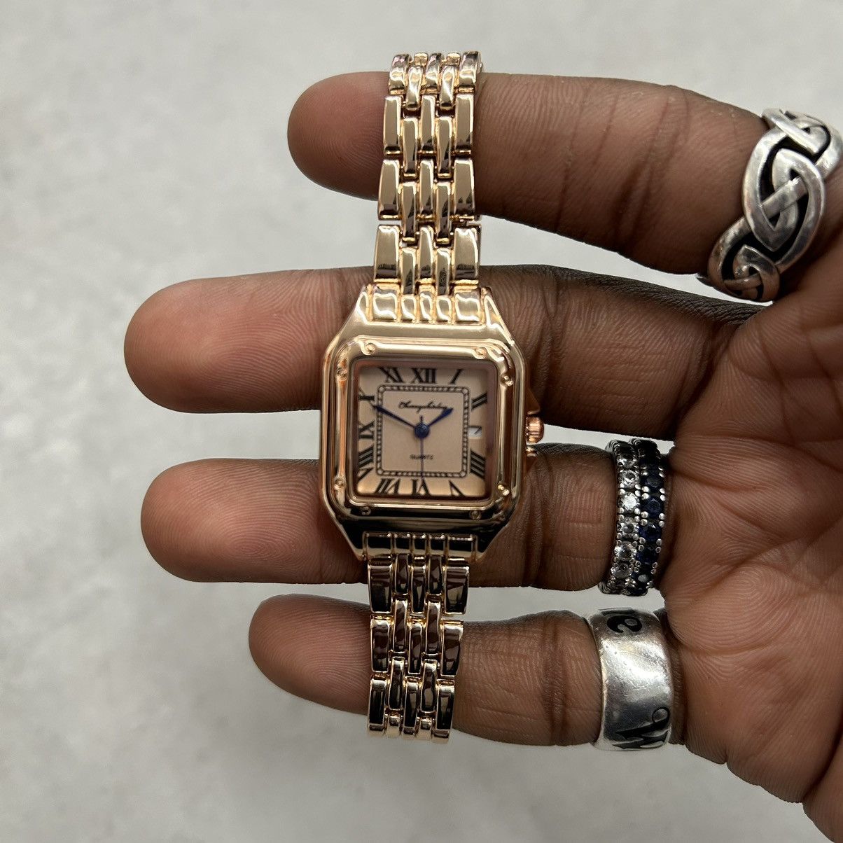 Vintage Vintage 90s retro luxury style quartz rose gold watch Size ONE SIZE - 1 Thumbnail