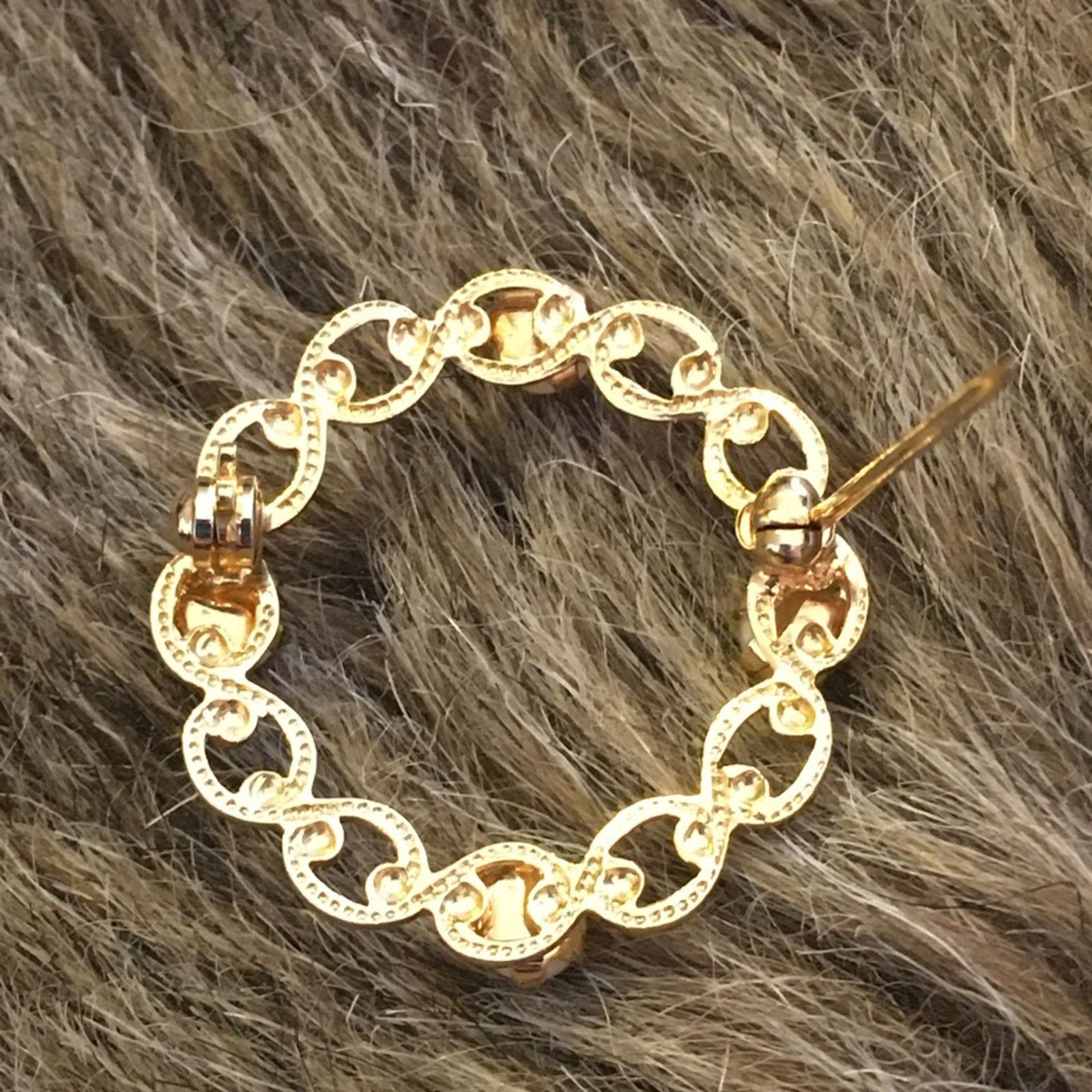Vintage Vintage faux pearl and gold tone wreath brooch Size ONE SIZE - 2 Thumbnail