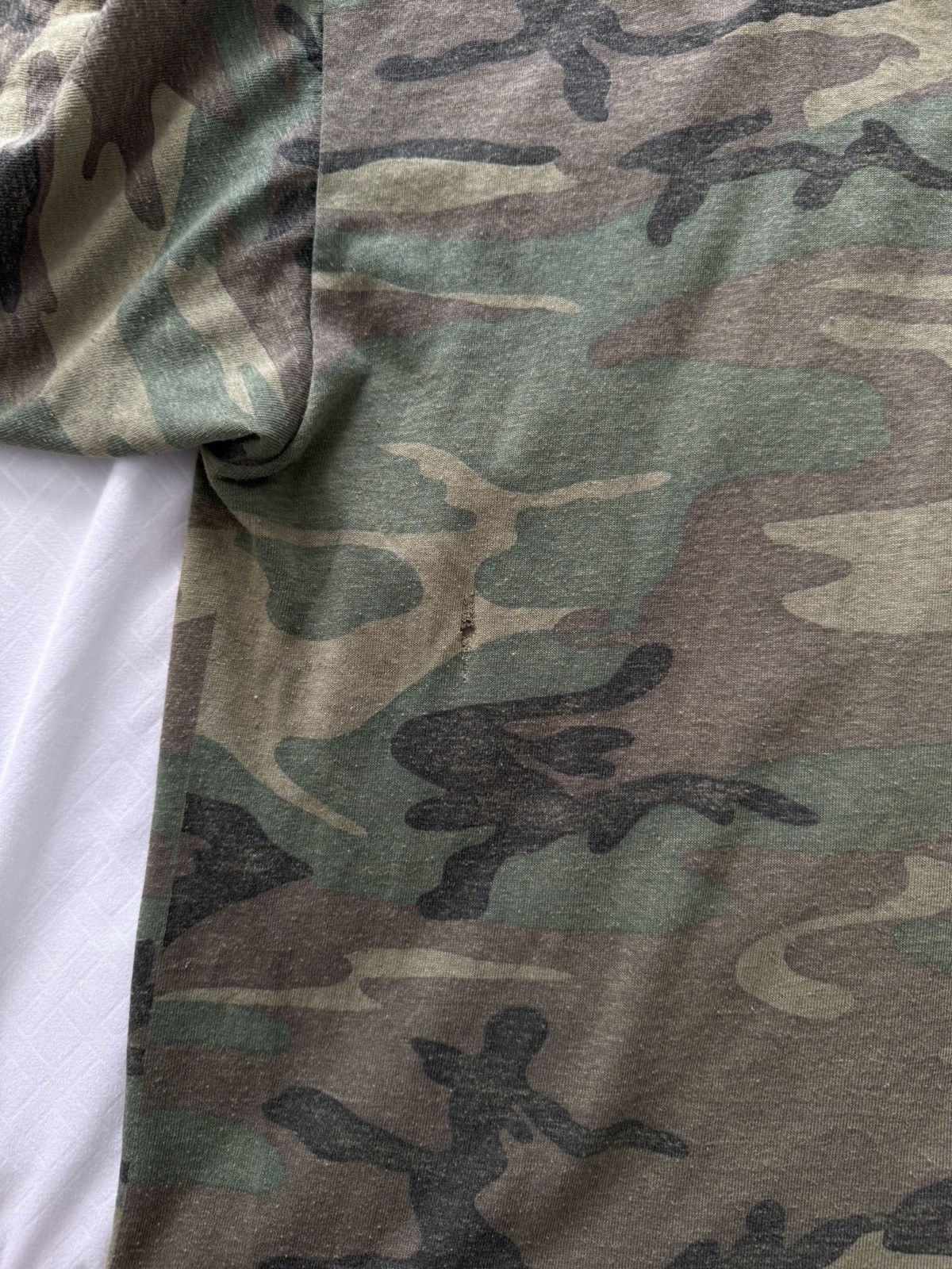 Vintage Thrashed Vintage Camo Tee Size US S / EU 44-46 / 1 - 5 Thumbnail