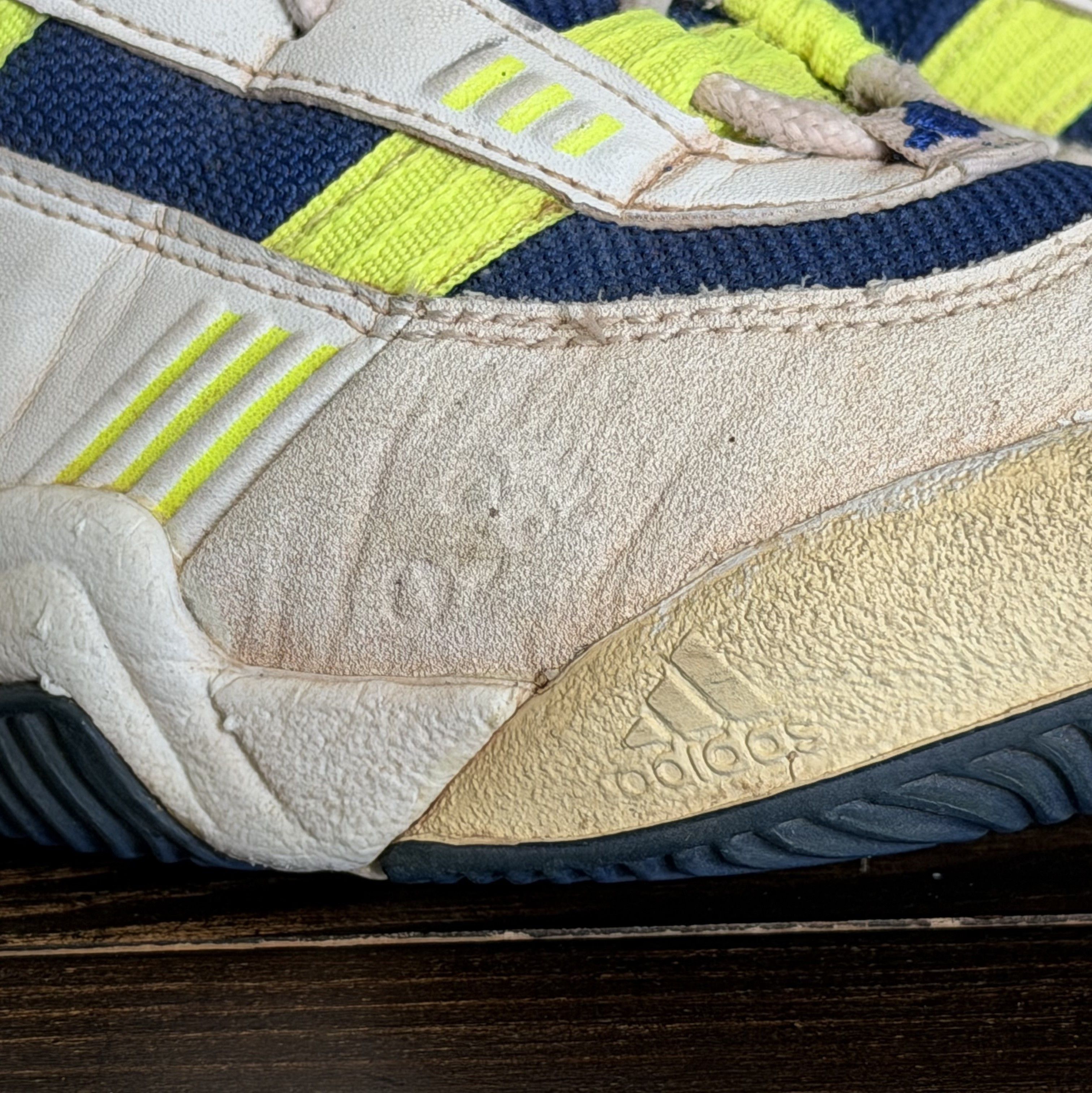 Adidas Vintage 1997 ADIDAS Equipment Crazy FEET YOU WEAR PRECISION Size US 9 / EU 42 - 20 Thumbnail