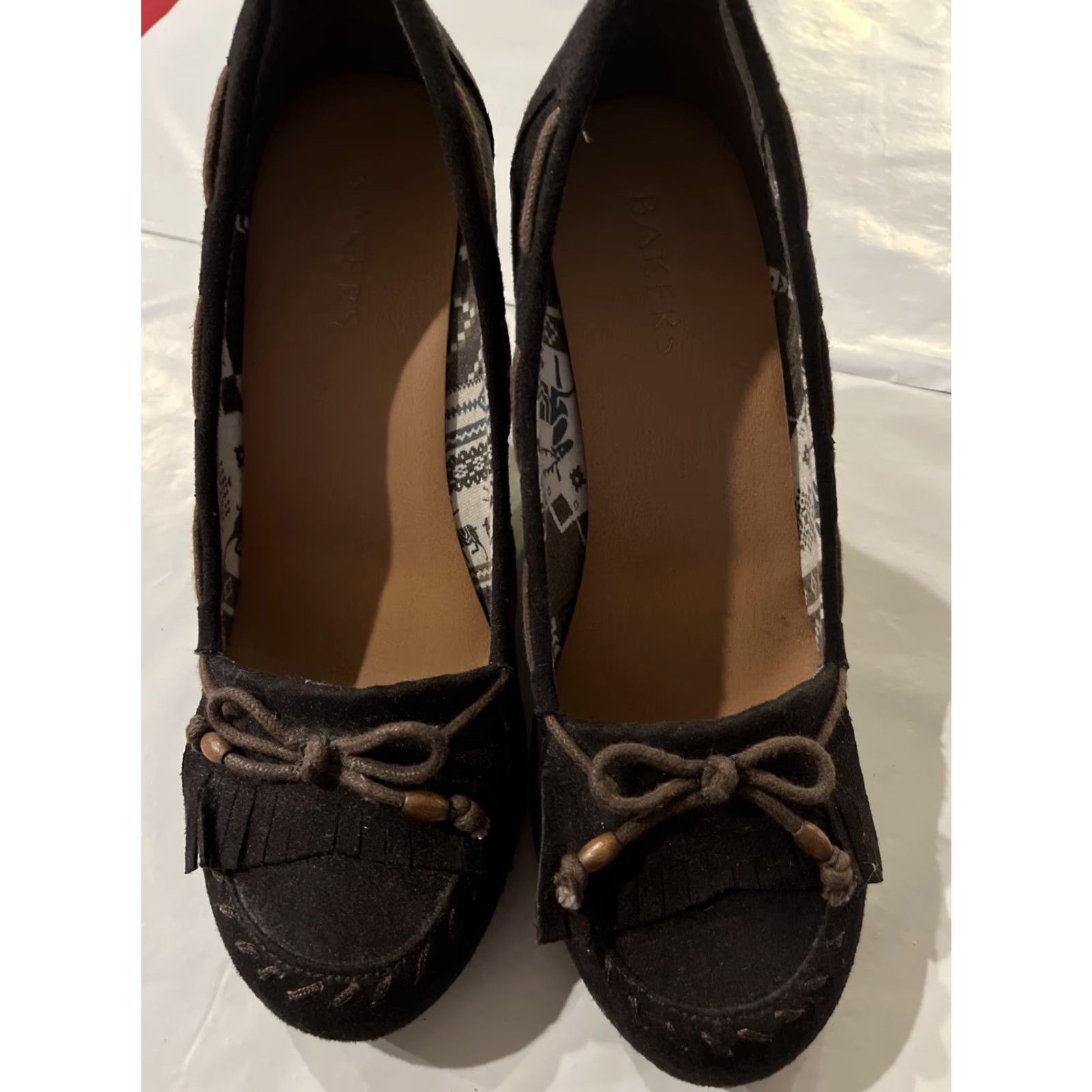 Vintage Bakers Brown Suede Wedges 4” Heel Slip On Bow Fringe Kilties Leather Upper Womens 7.5 EU 7.5 US 7.5 AU High Heel Casual Size US 8 / IT 38 - 5 Thumbnail