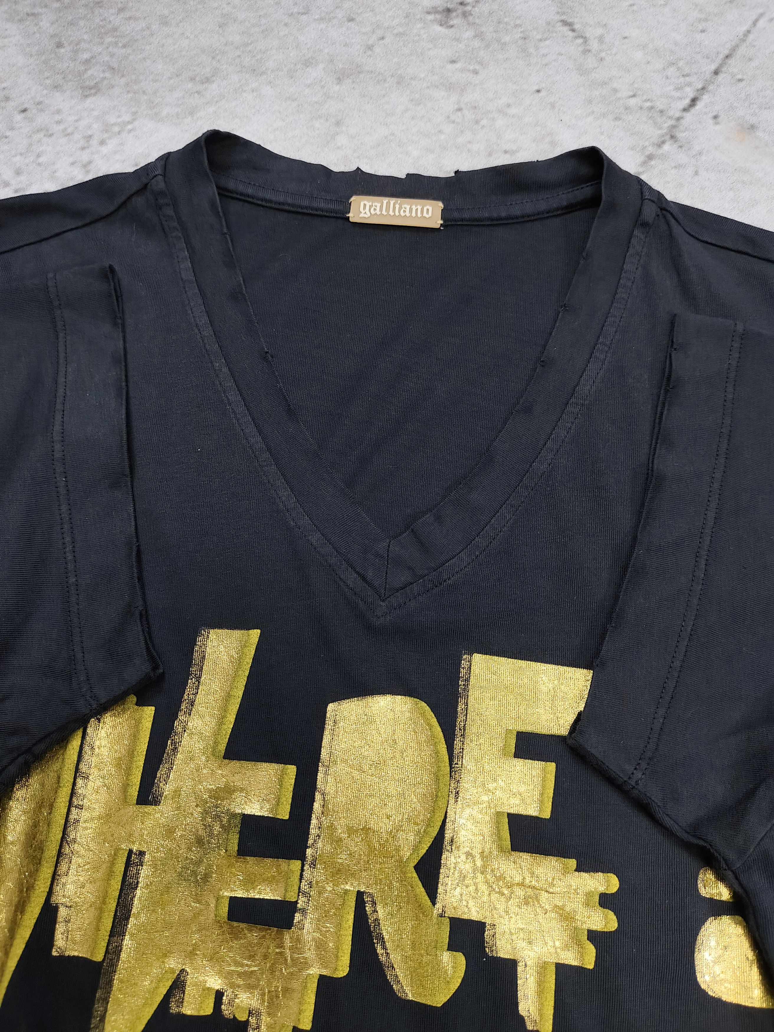 John Galliano 2000s Galliano Distressed “WHERES THE LOVE” Glam Rock Tshirt Size US L / EU 52-54 / 3 - 6 Thumbnail