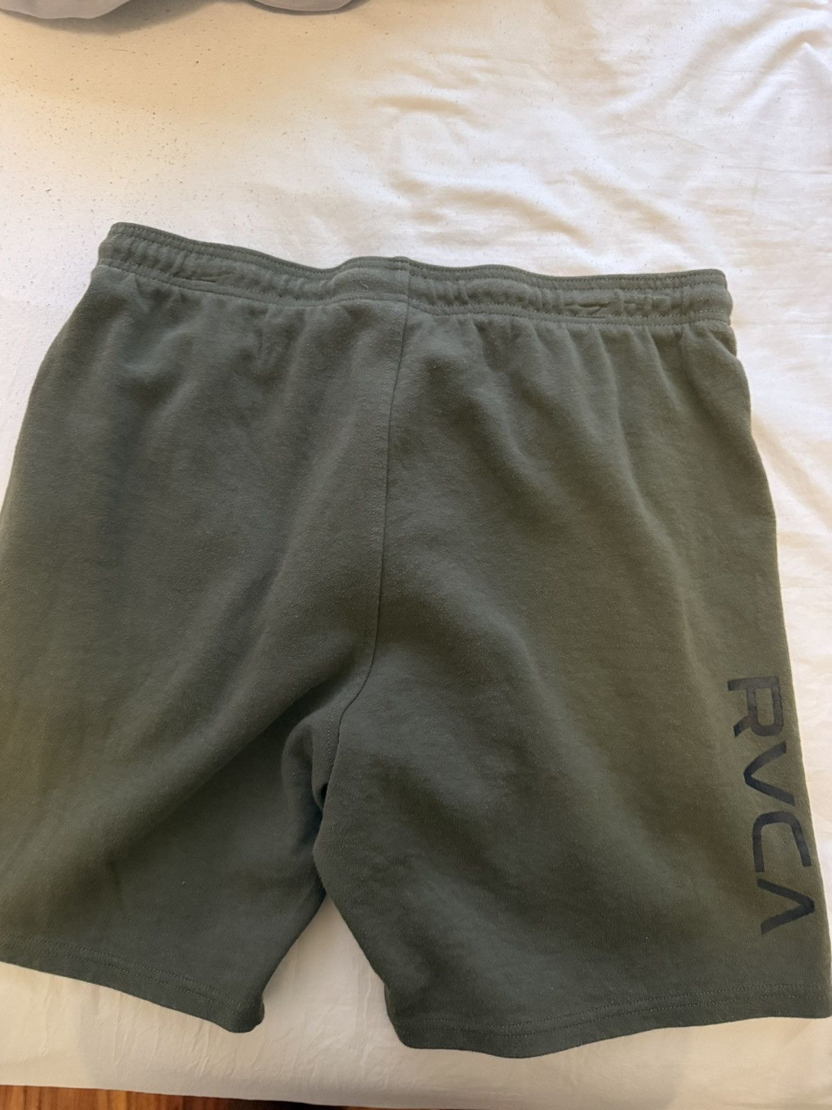 RVCA Dark Green Cotton RVCA shorts size large Size US 34 / EU 50 - 3 Thumbnail