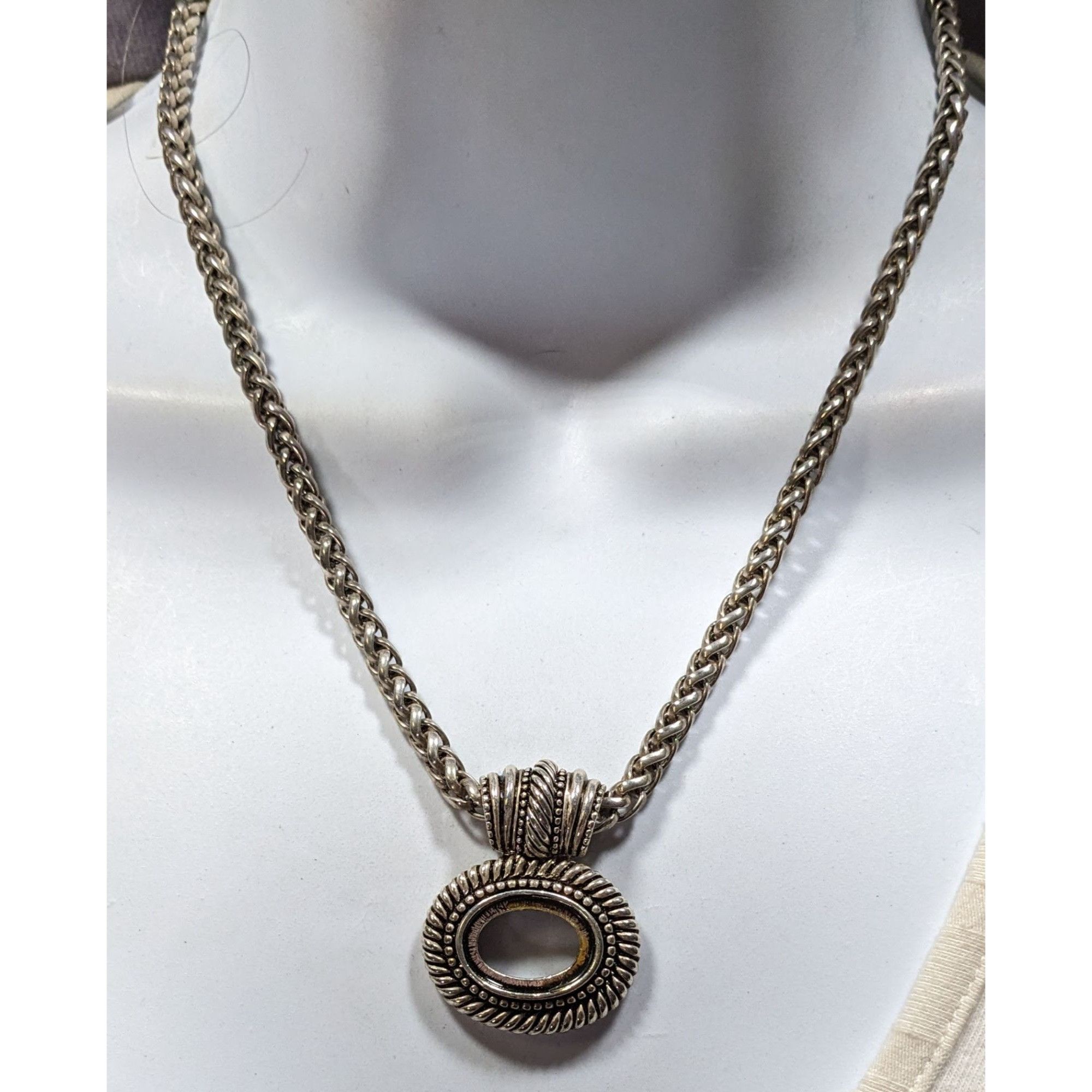 Other Silver Tone Rope Chain Necklace With Open Bezel Pendant Size ONE SIZE - 2 Thumbnail