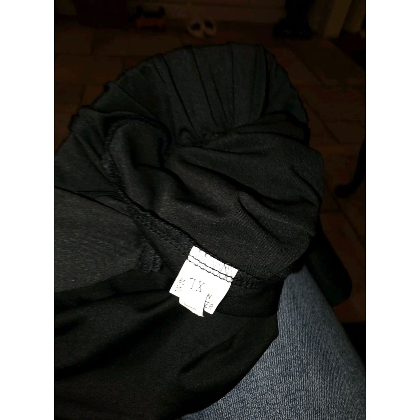 Vintage VINTAGE? No; But actually: Unbranded XL Black Skirt Knee Length 65% Cotton 35% Poly Womens Regular A-Line No Tag Size 40" / US 18 - 4 Thumbnail