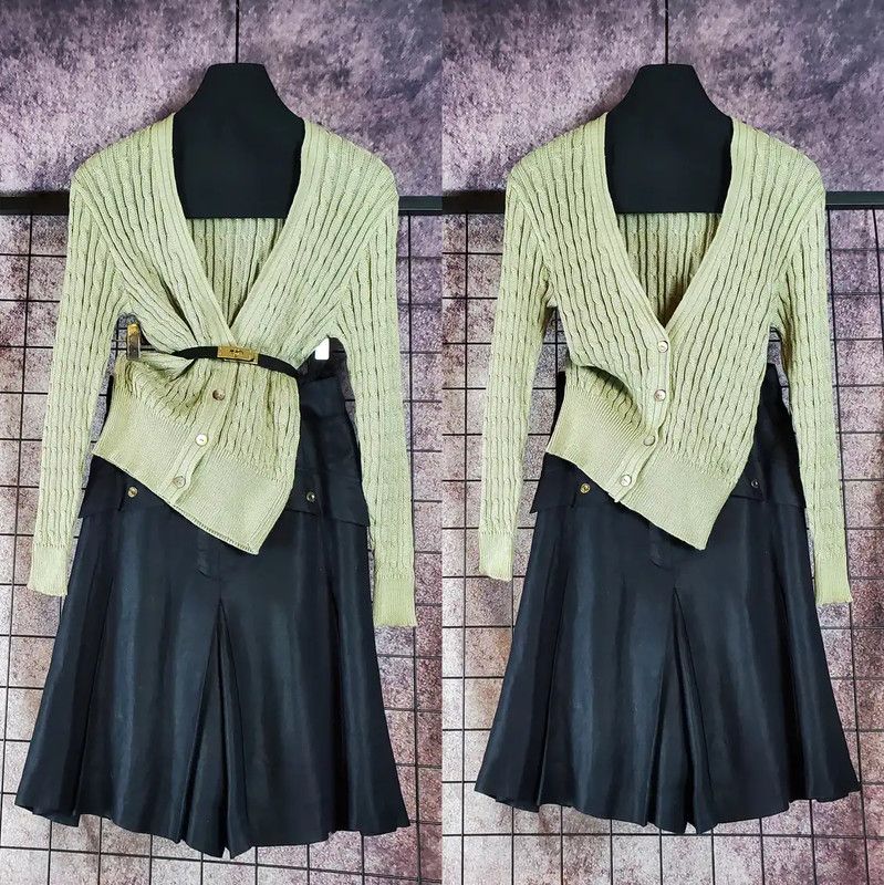 Burberry Burberry Women's Knitted Short Cardigan in Light Green Size M / US 6-8 / IT 42-44 - 1 Thumbnail