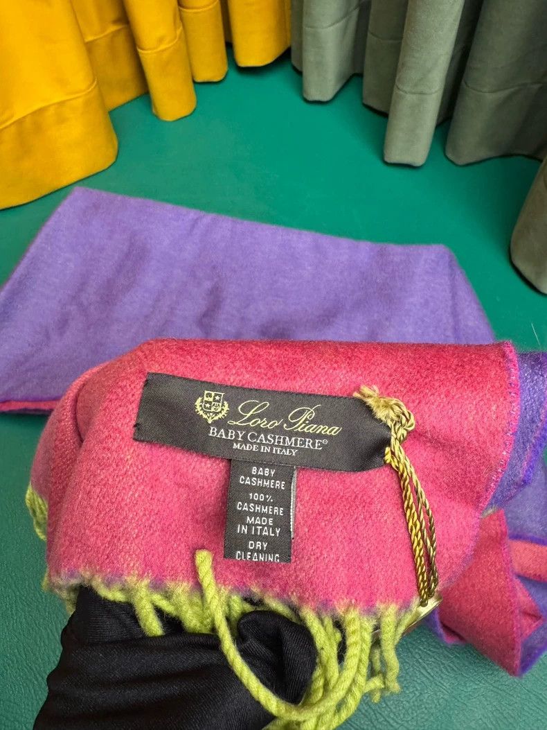 Loro Piana LORO PIANA Purple and pink pink scarf, 100% cashmere mater Size ONE SIZE - 4 Thumbnail