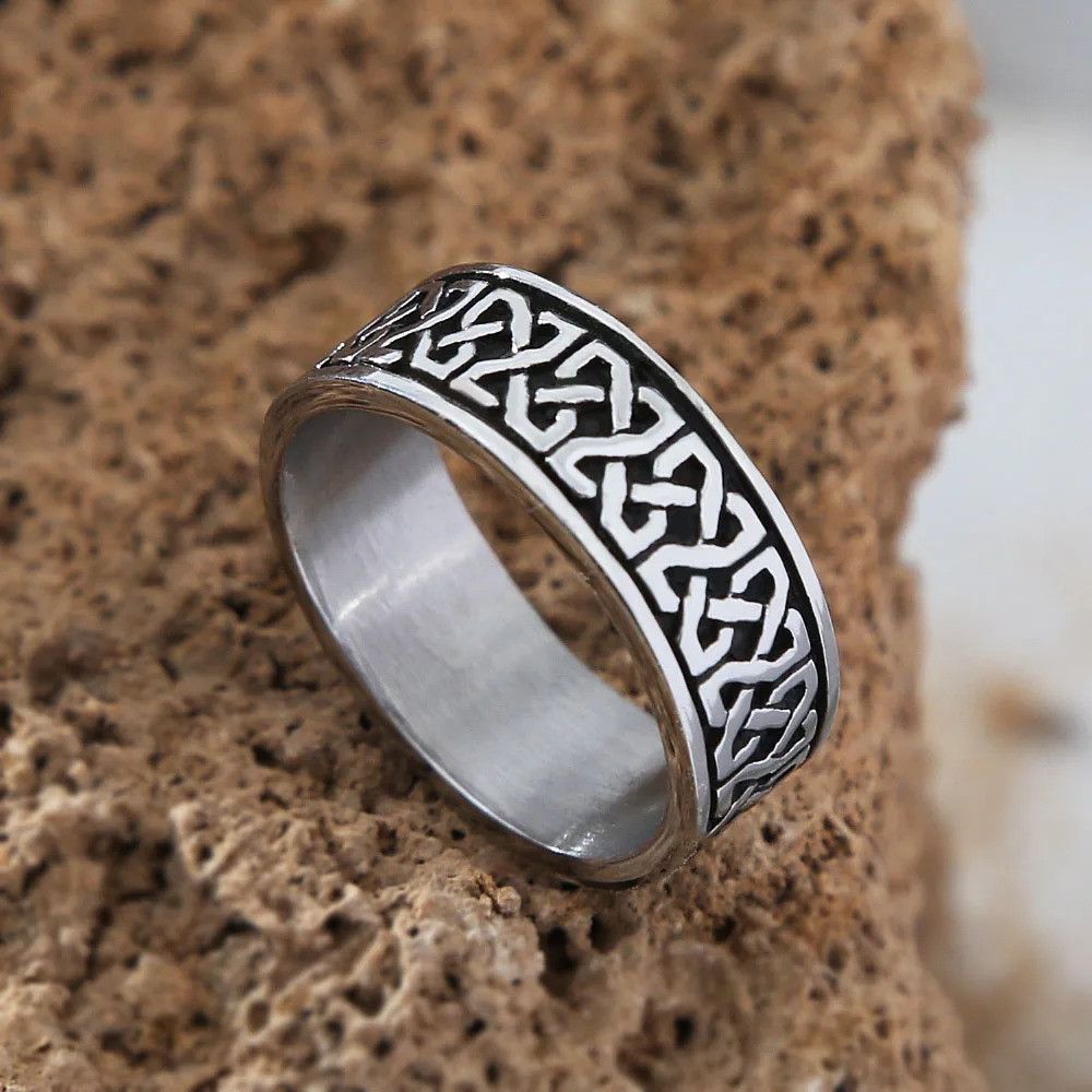 Jewelry Celtics Knot Ring Size ONE SIZE - 4 Thumbnail