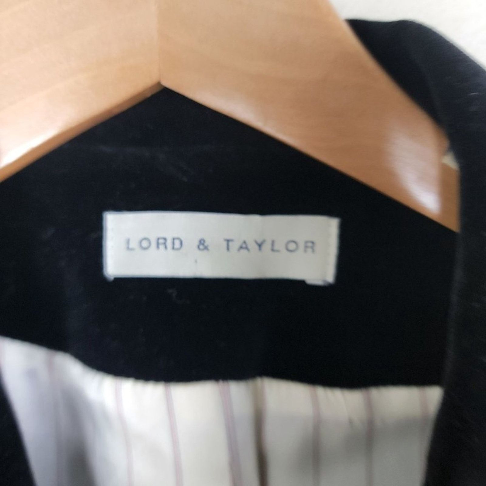 Lord & Taylor Lord & Taylor Womens Velour Crushed Velvet Blazer size 8 Size M / US 6-8 / IT 42-44 - 7 Thumbnail