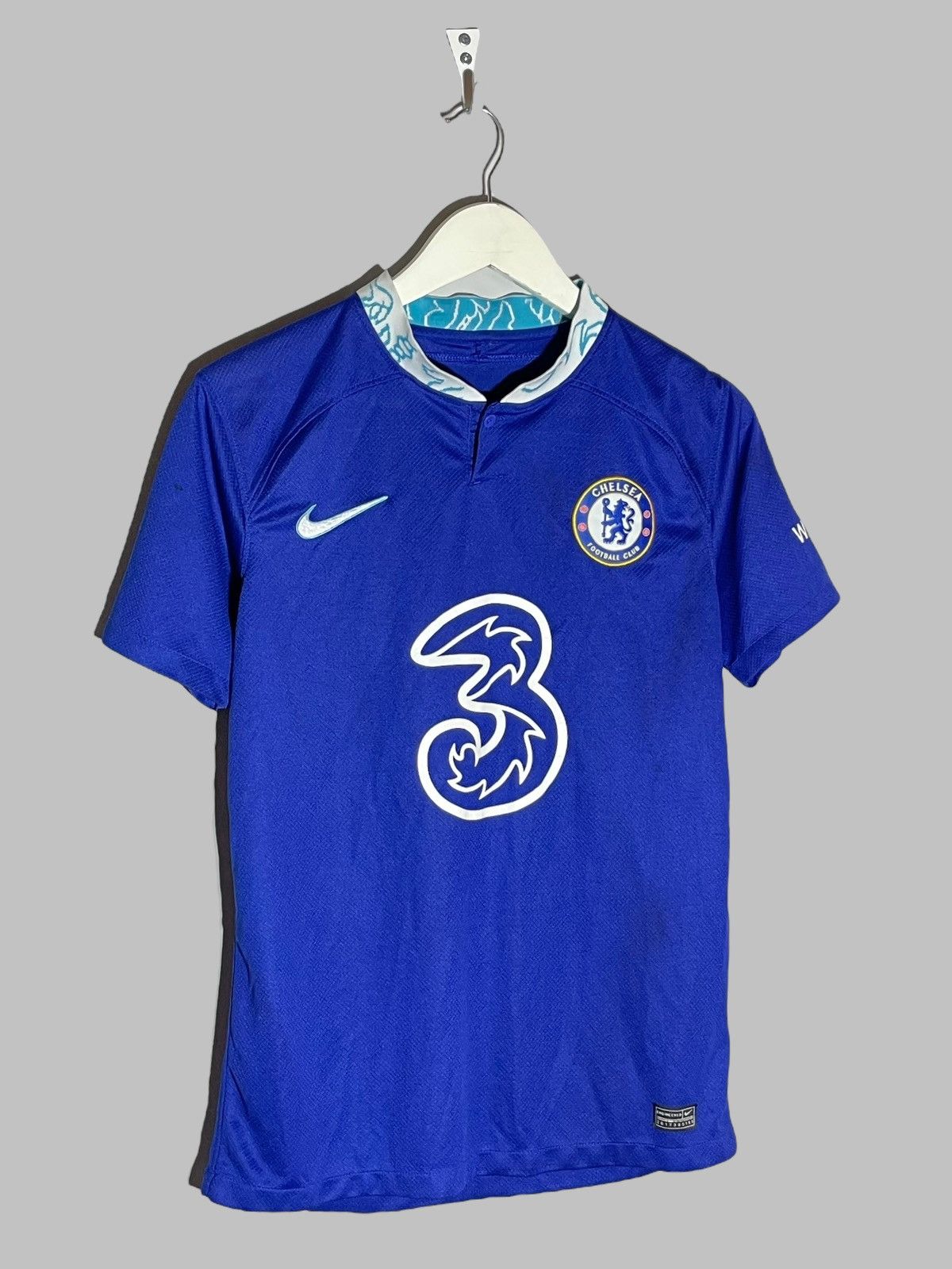Nike Chelsea FC Nike 2022/23 Home Football Shirt Soccer Jersey Size US S / EU 44-46 / 1 - 2 Thumbnail