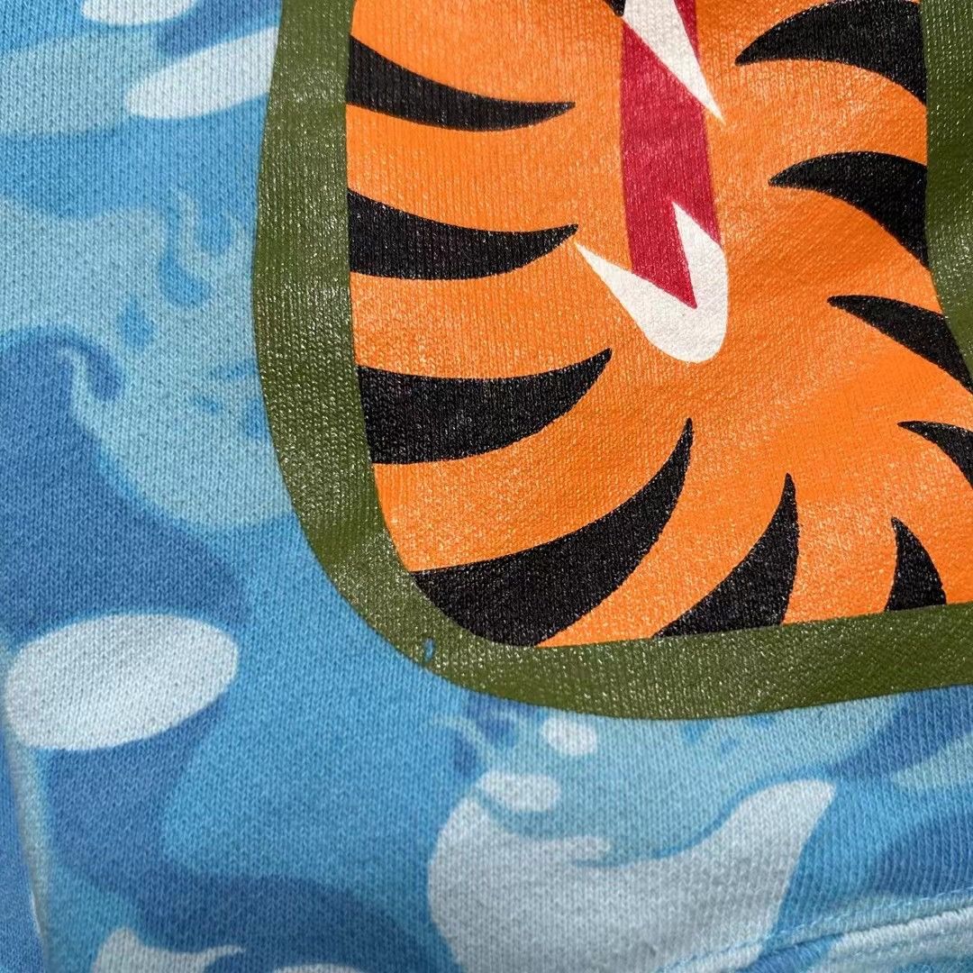 Bape LIMITED CAMO SHARK FULL ZIP HOODIE Size US XL / EU 56 / 4 - 7 Thumbnail