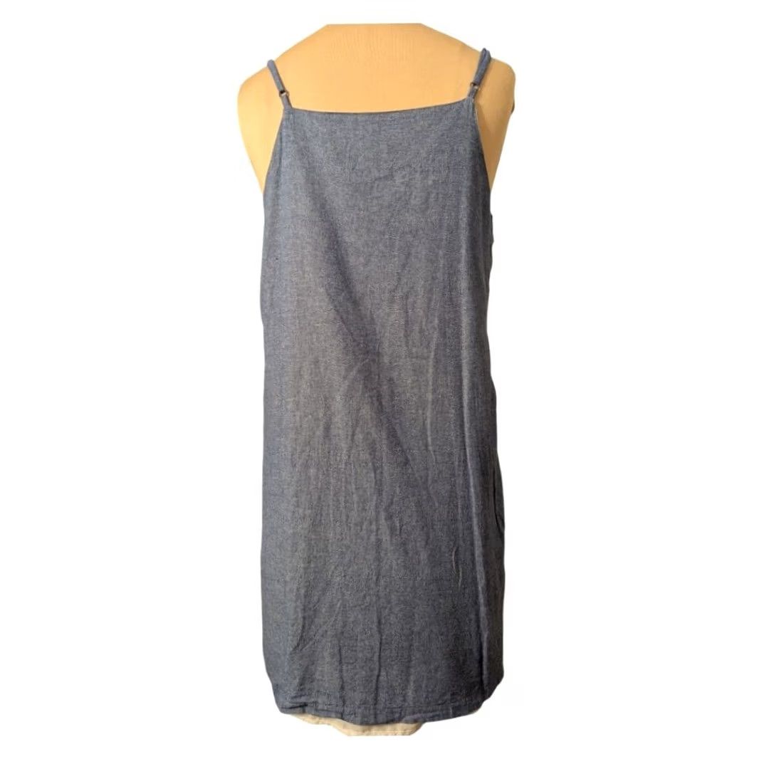 Vintage francesca's Alya Embroidered Chambray Shift Dress Women's L Sundress Sleeveless Navy Coral Embroidered Knee Length Size L / US 10 / IT 46 - 5 Thumbnail