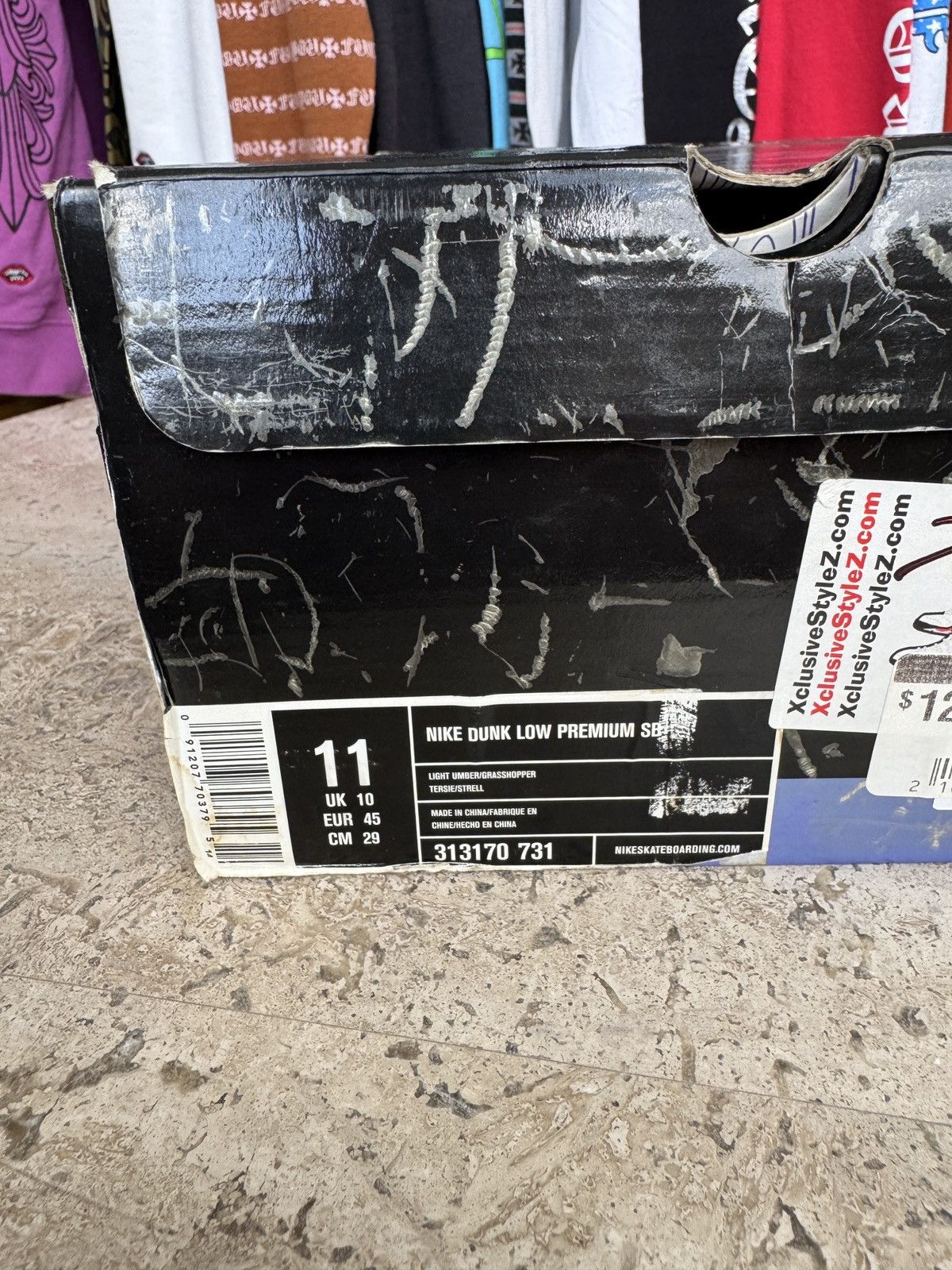 Nike SB Nike SB Dunk Low Baby Bear Size US 11 / EU 44 - 20 Thumbnail
