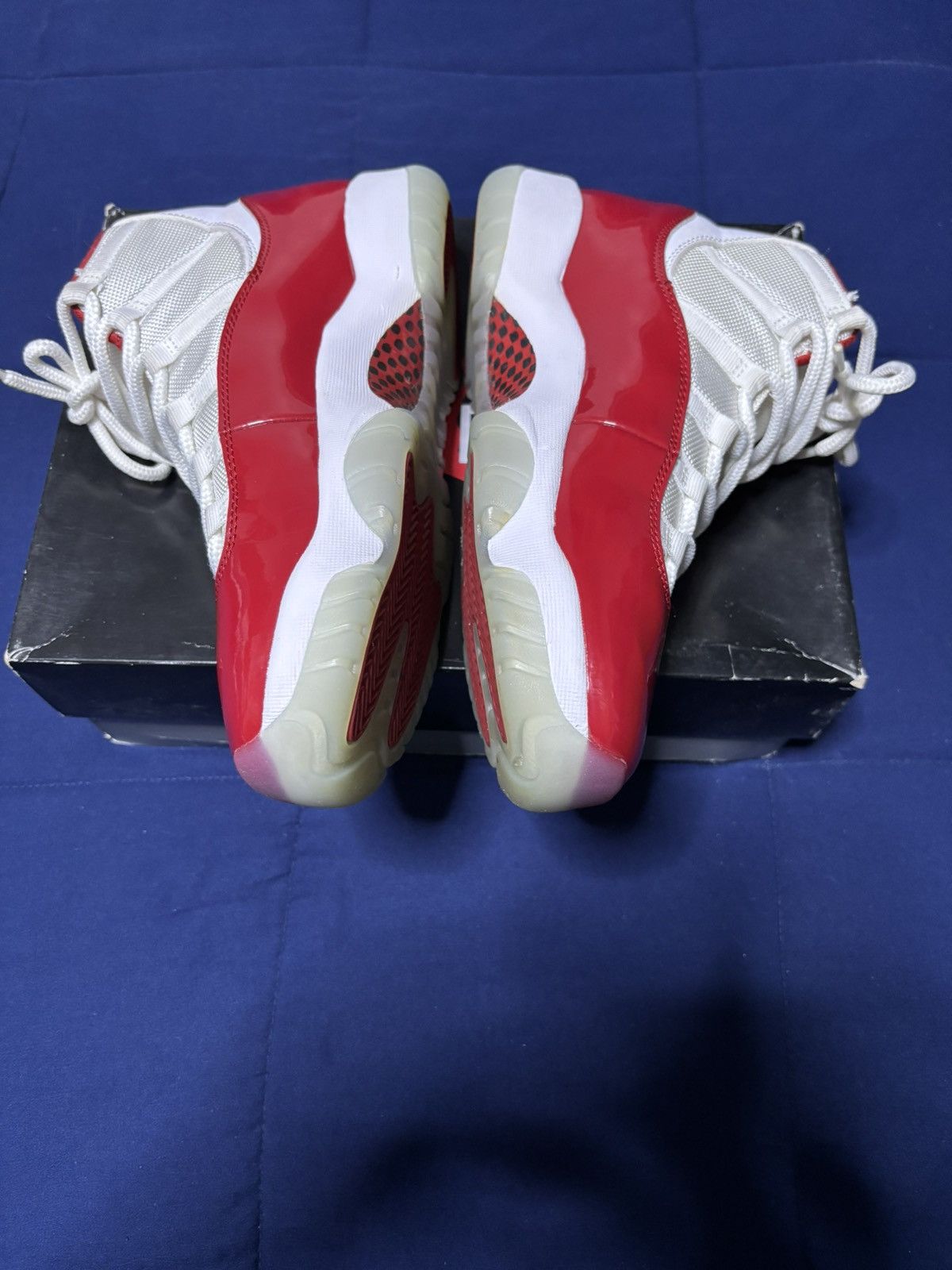 Jordan 11 Retro High Cherry 2022 Size 9