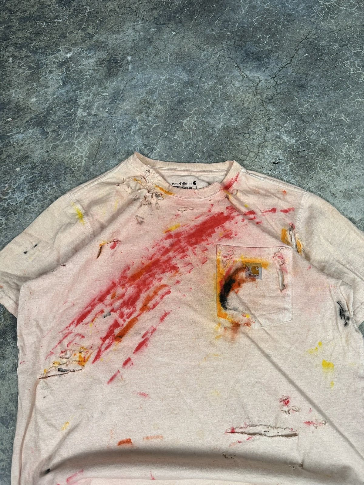 Carhartt × Vintage Vintage Thrashed and painted Carhartt Tee Size US L / EU 52-54 / 3 - 4 Thumbnail