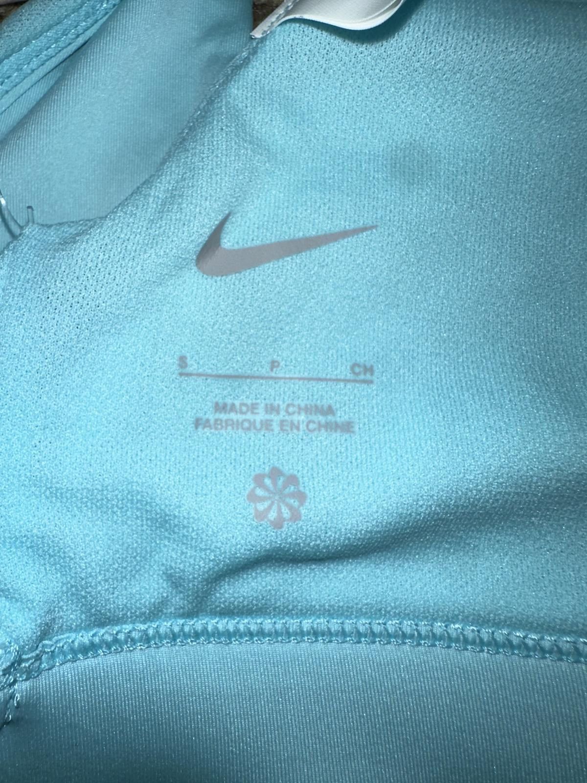 Nike Nike Women’s Reversible Sneakerkini Top Size ONE SIZE - 7 Thumbnail