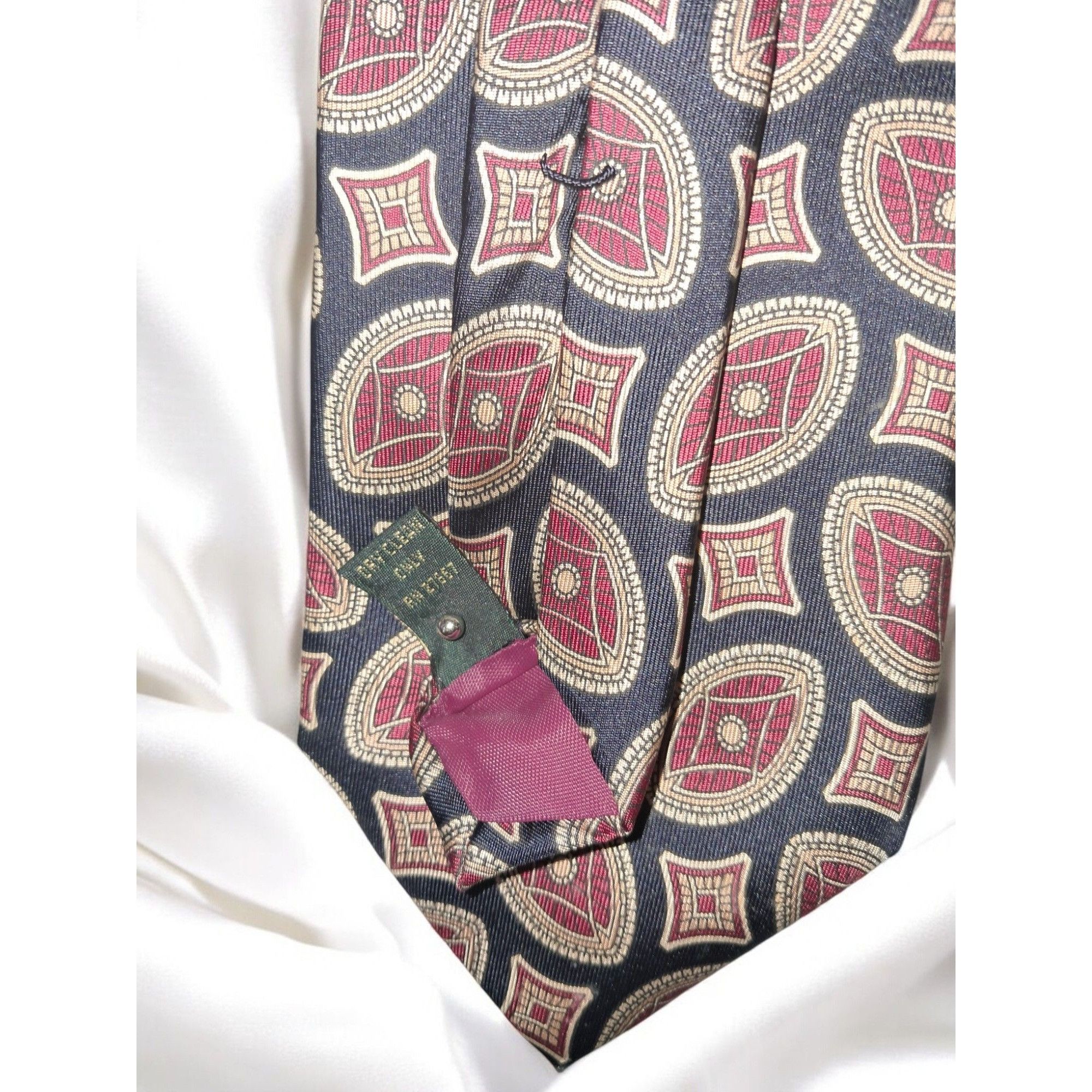 Other Gilbert & Lodge 100% Italian Silk Geometric Pattern Red, Gol Size ONE SIZE - 6 Thumbnail