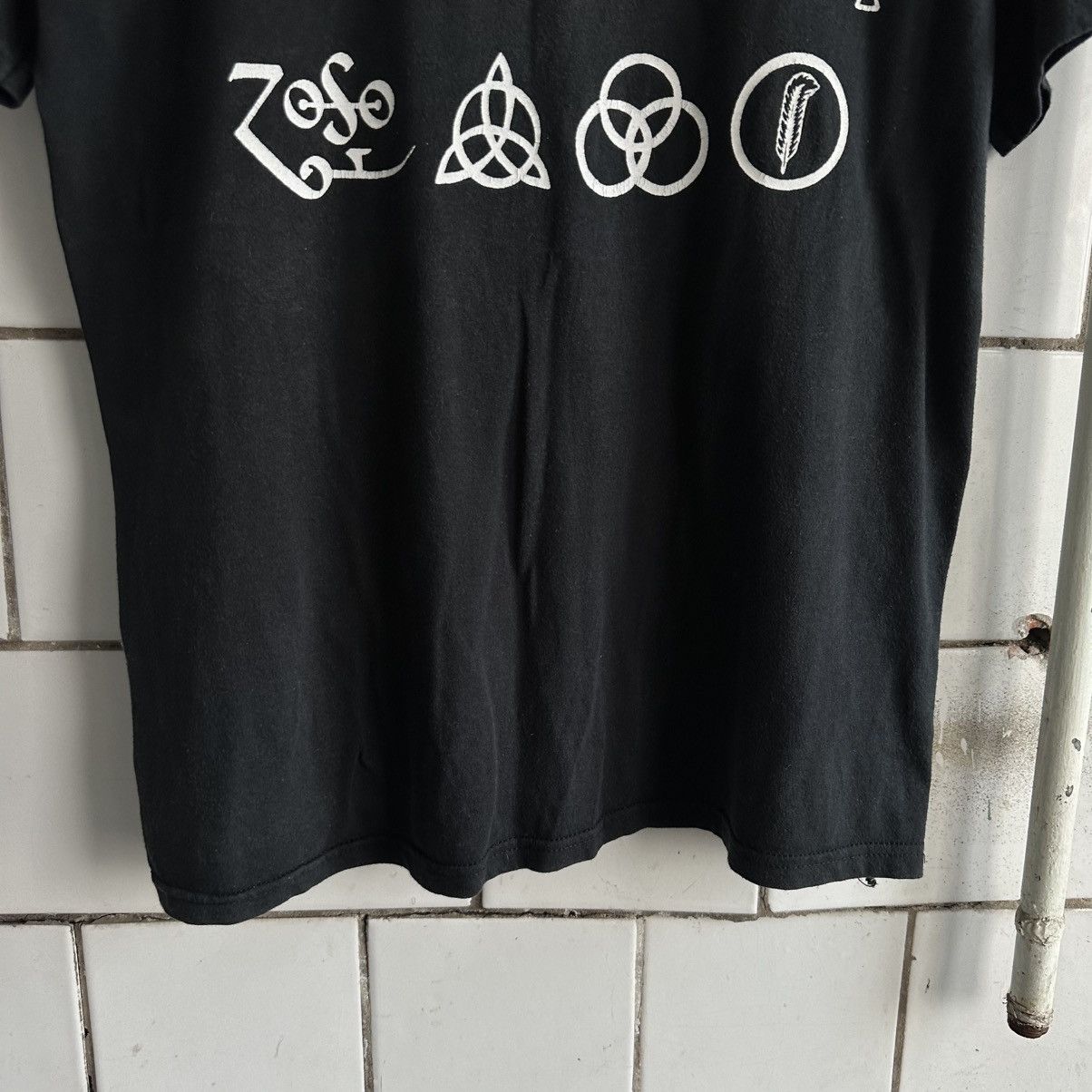 Led Zeppelin Vintage Japanese Style Led Zeppelin T-shirts Big Logo Y2K Size US S / EU 44-46 / 1 - 4 Thumbnail