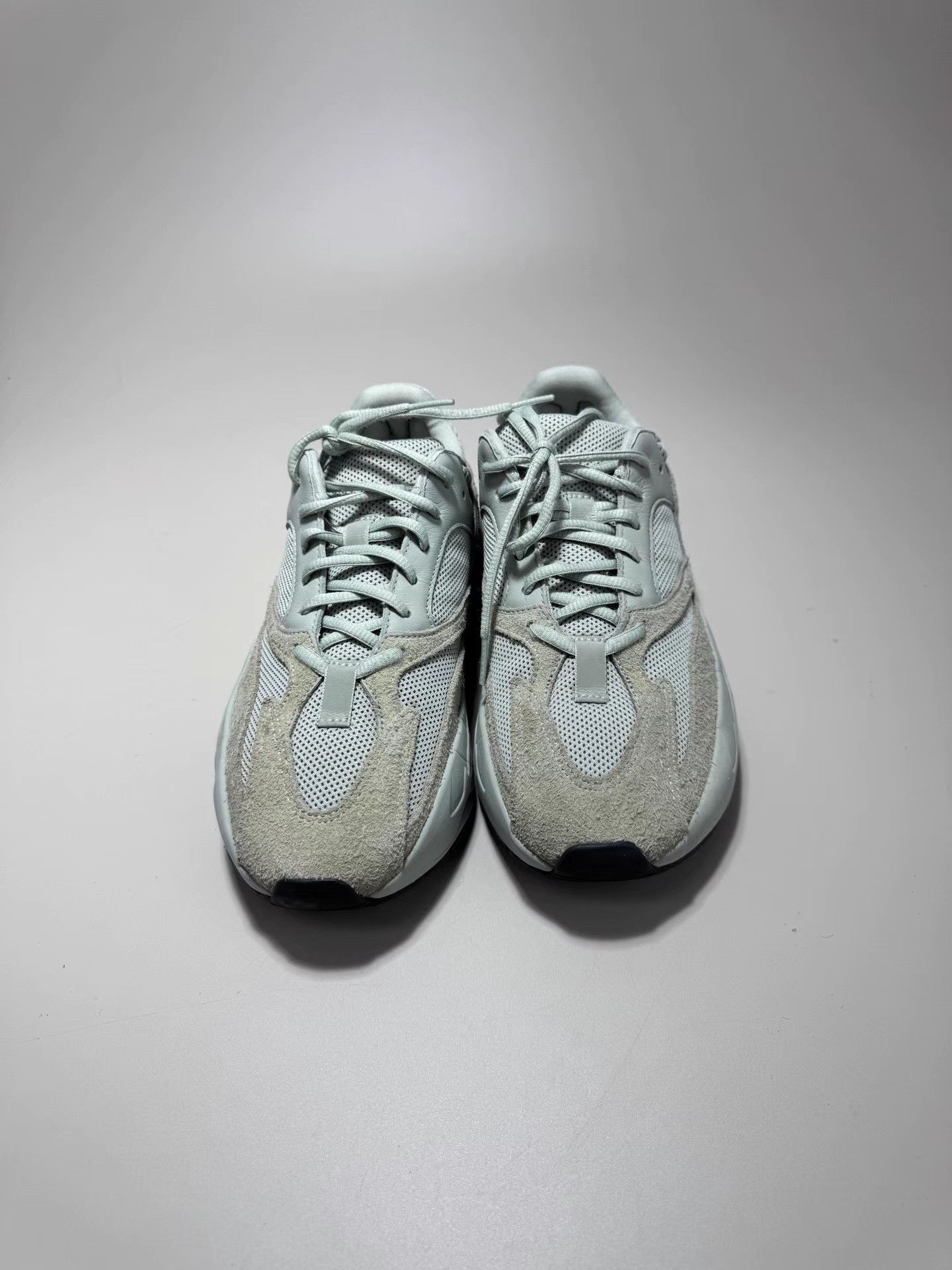 Adidas ADIDAS YEEZY700 Salt Casual Shoes Size US 7 / EU 40 - 2 Thumbnail