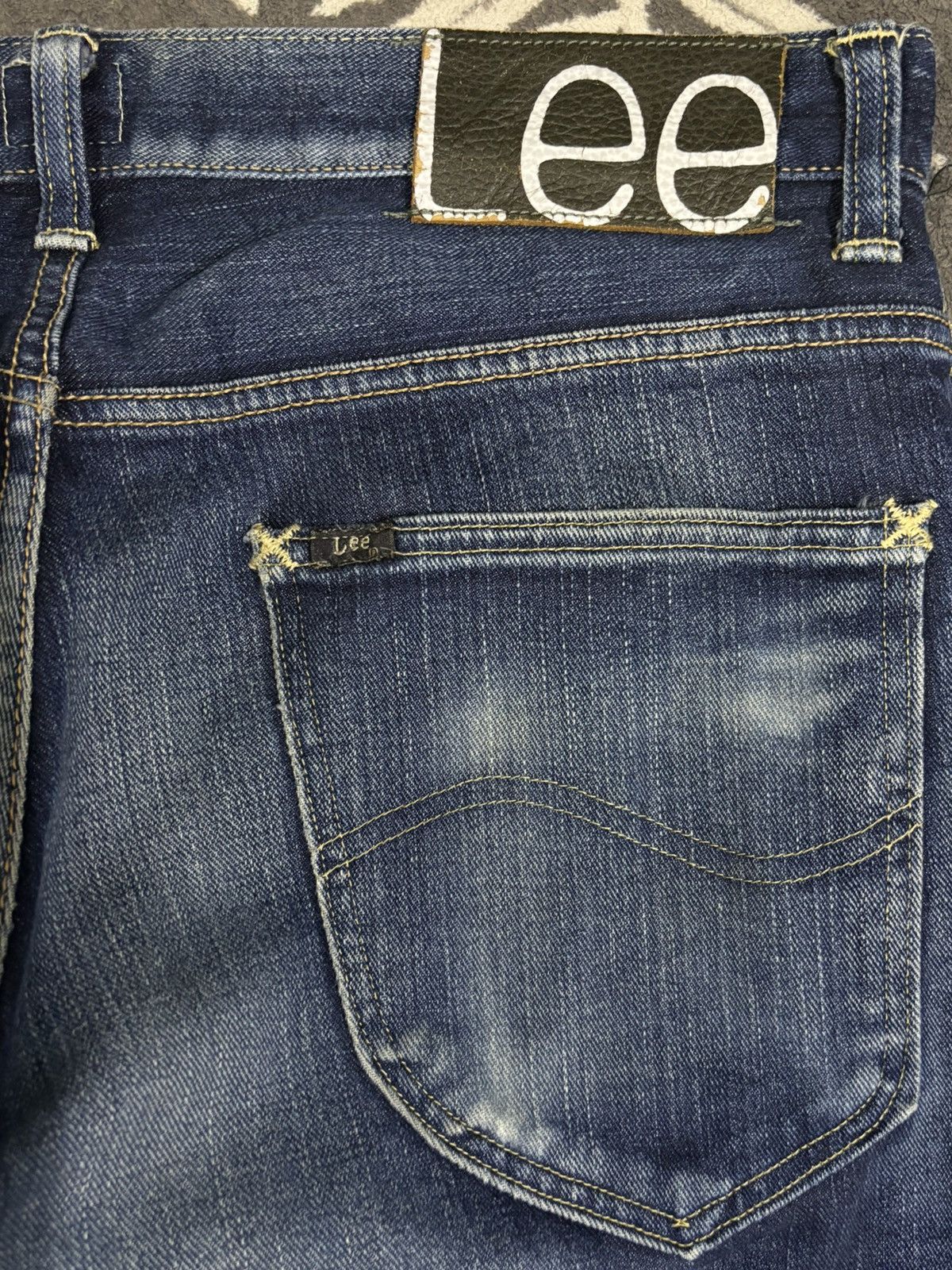 Lee × Number (N)ine Vintage Lee 1O1 Whiskers Wash Slim Straight Distressed Jeans Size US 32 / EU 48 - 9 Thumbnail