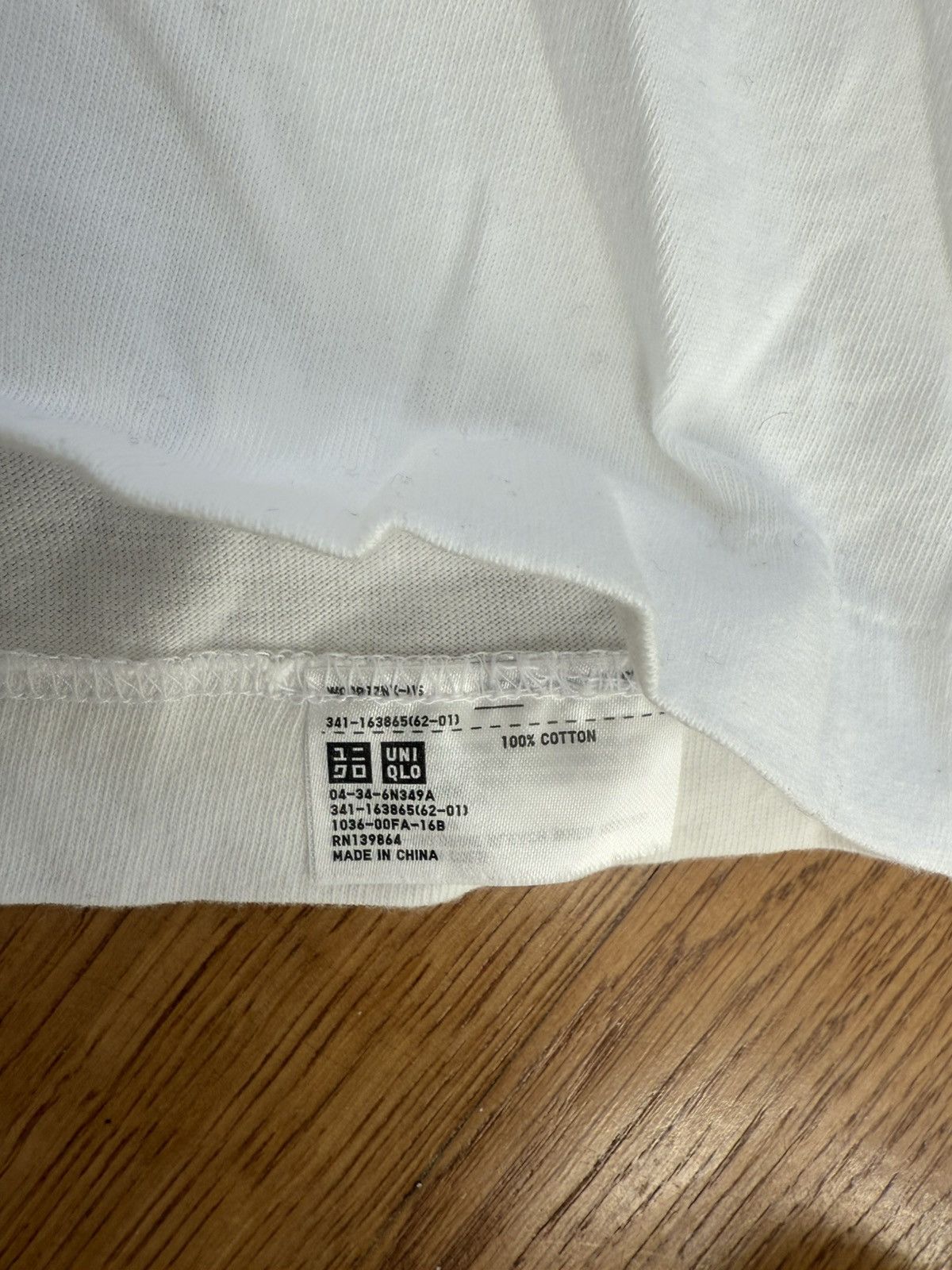 Kaws × Uniqlo Kaws ‘Passing Through’ T Size US L / EU 52-54 / 3 - 6 Thumbnail
