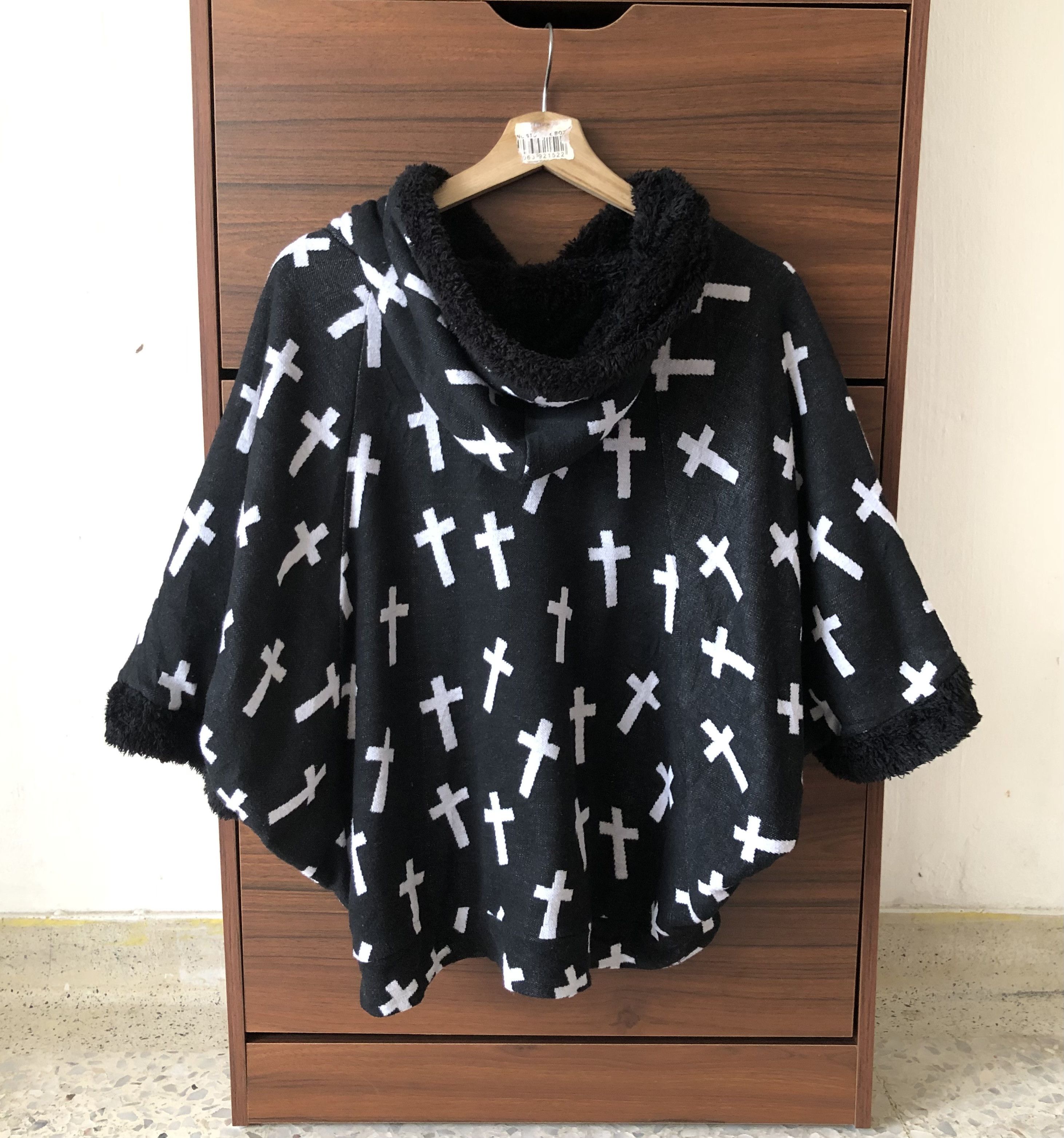 Japanese Brand DIAMOND JULIA FUZZ FLEECE LINED HOODED PONCHO JACKET Size M / US 6-8 / IT 42-44 - 4 Thumbnail