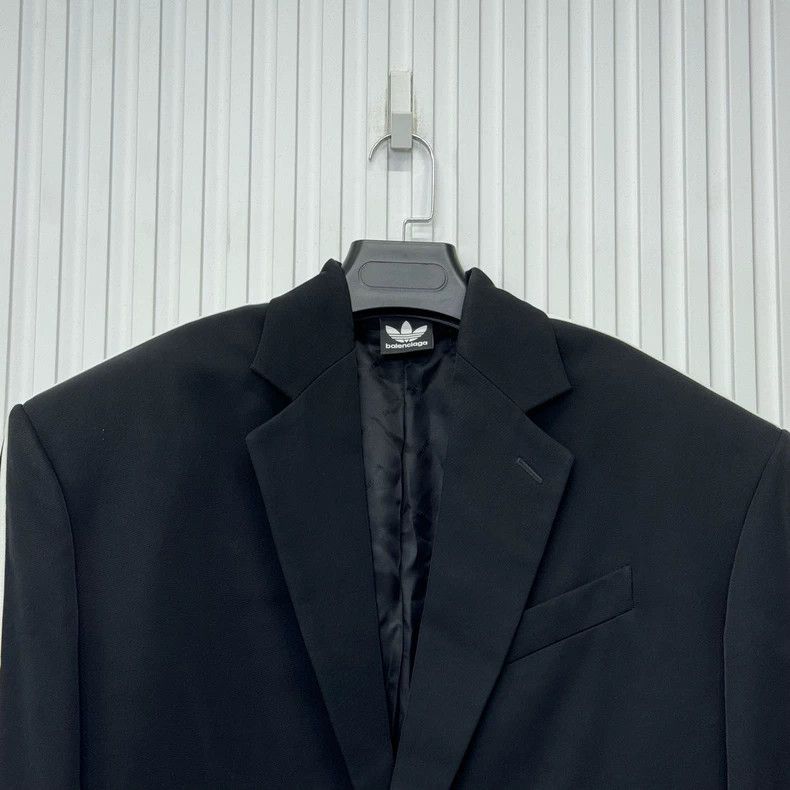 Balenciaga Balenciaga Shoulder-padded striped suit jacket Size US XXS / EU 40 - 3 Thumbnail