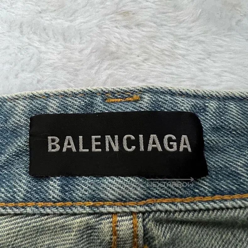 Balenciaga Balenciaga Light Blue Washed Denim Wide-Leg Pants. Size US 27 - 3 Thumbnail