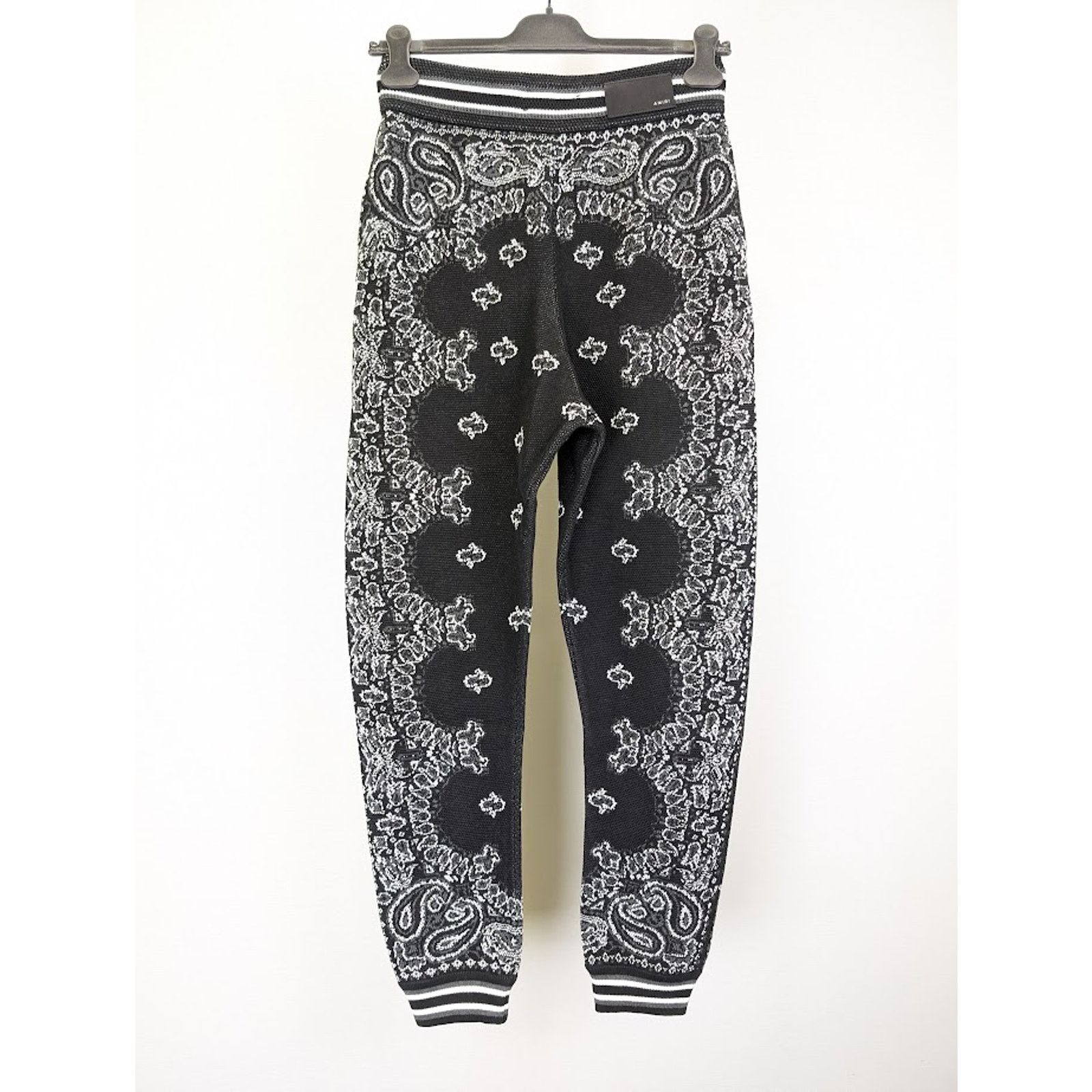 Amiri o1rshd1 Bandana B-Ball Sweatpants & Joggers Black/Grey Size US 34 / EU 50 - 10 Thumbnail