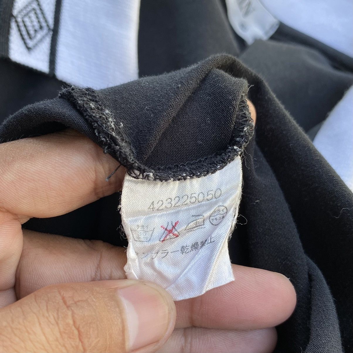 Balmain Vintage Balmain Paris Polos Half Zip Shirt Balmain SunFaded Size US S / EU 44-46 / 1 - 17 Thumbnail