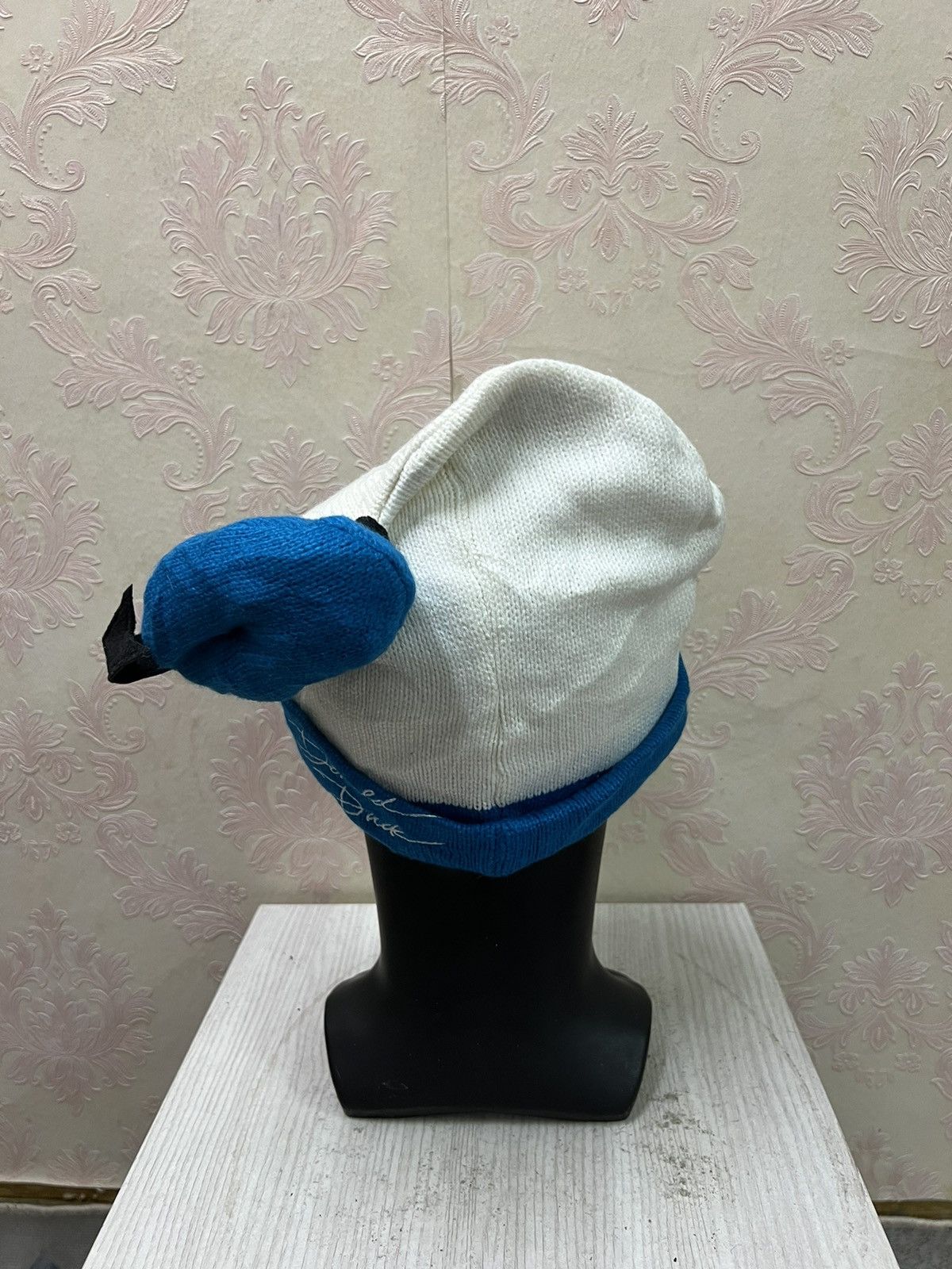 Cartoon Network Donald Ducks Disney Cartoon Beanie Hats Size ONE SIZE - 5 Thumbnail