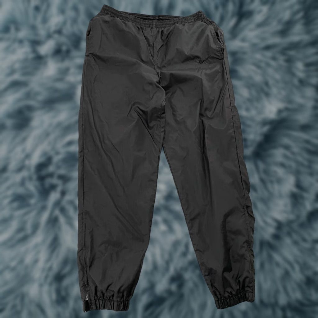 Nike VINTAGE Nike Track Pants Adult Medium Black Athletic Swoosh Logo Casual Men Size US 31 - 1 Thumbnail