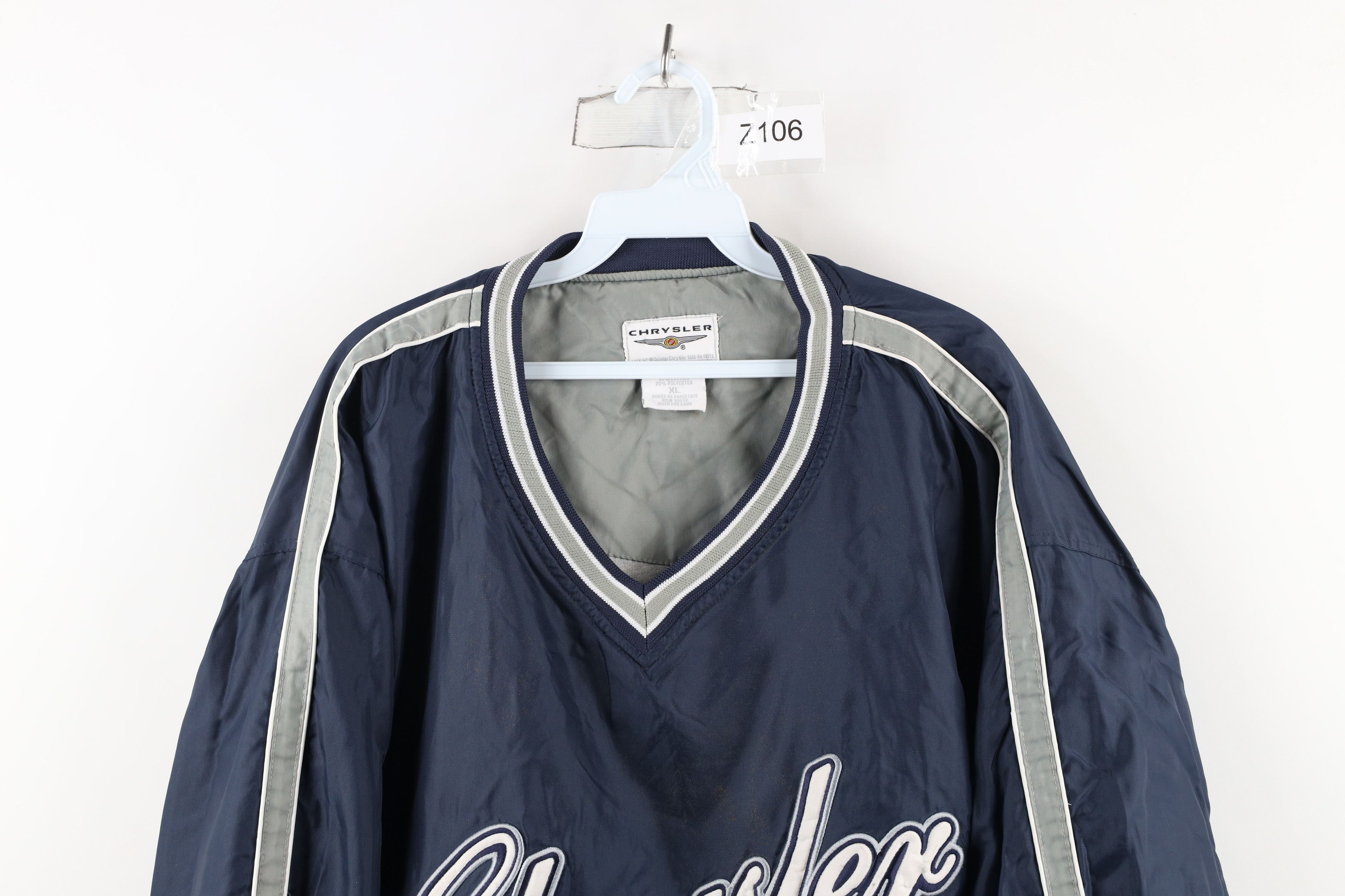 Vintage Vintage Y2K 2005 Out Script Chrysler Car Windbreaker Jacket Size US XL / EU 56 / 4 - 2 Thumbnail