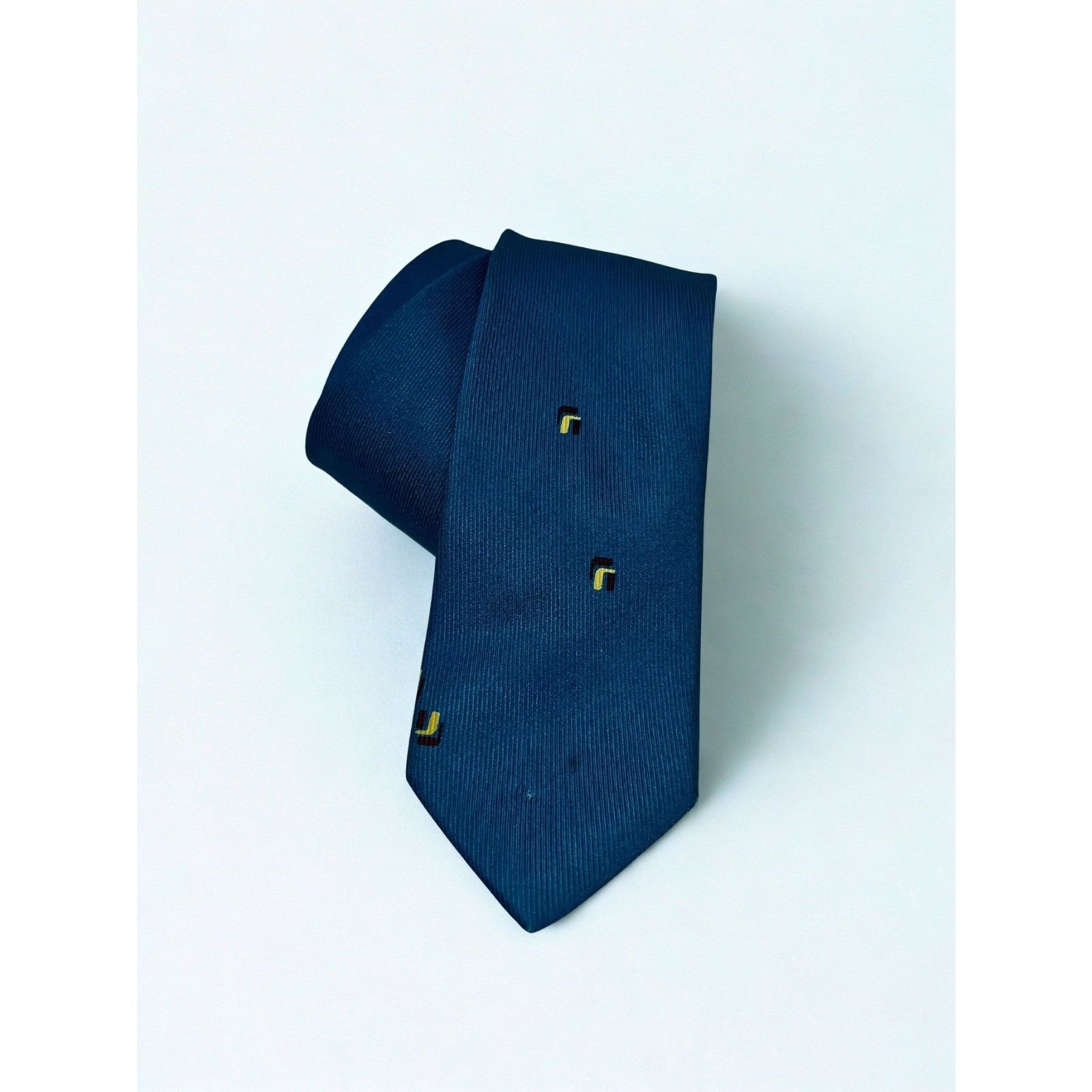 Giorgio Armani Giorgio Armani 100% Silk Tie Made in Italy Geometric Pattern Size ONE SIZE - 3 Thumbnail