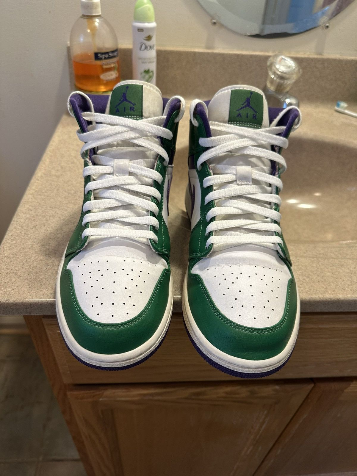 Jordan Brand × Nike Jordan 1 Incredible Hulk Size US 11 / EU 44 - 2 Thumbnail