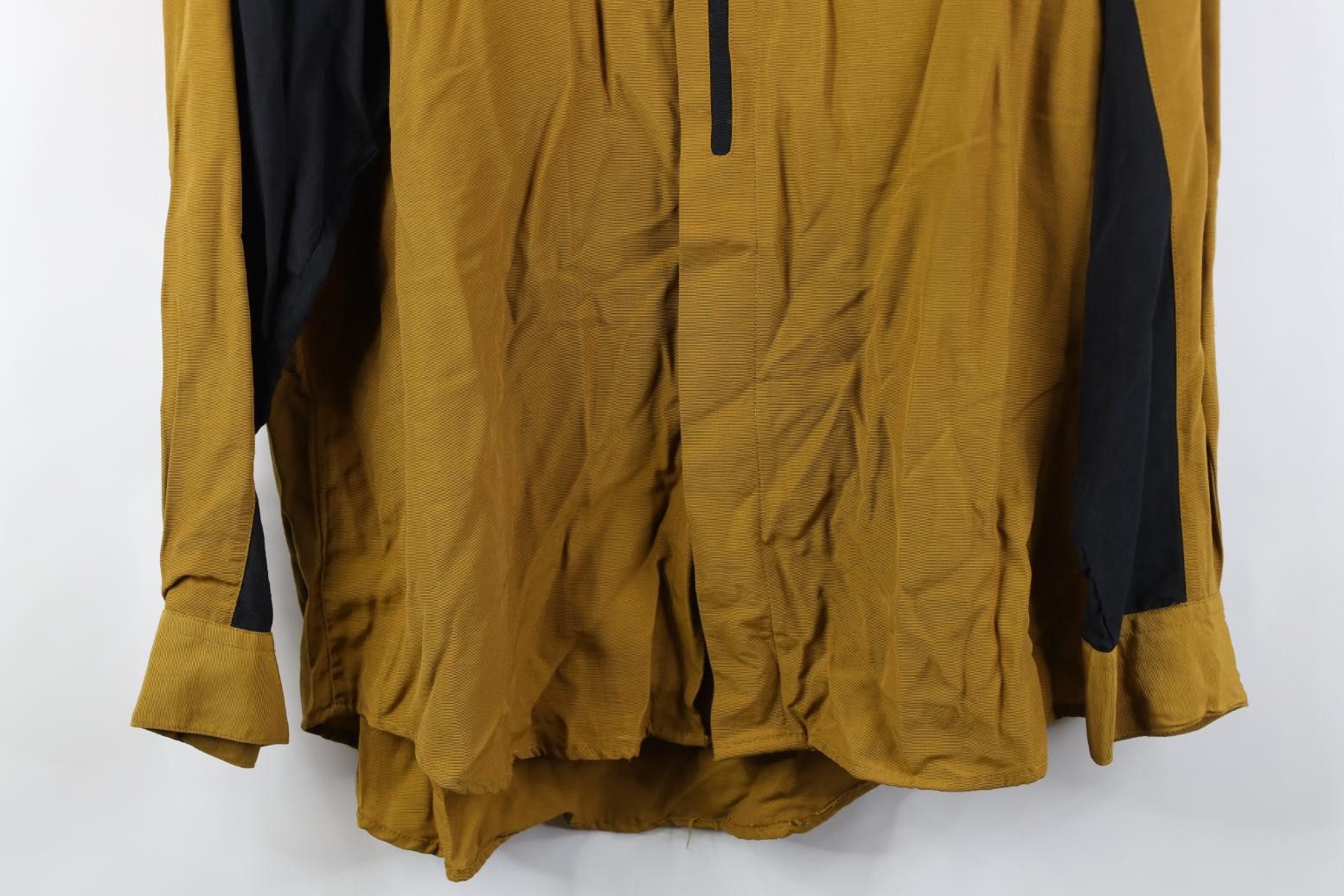 Vintage Vintage 90s Streetwear Rayon Gabardine Button Shirt Size US M / EU 48-50 / 2 - 3 Thumbnail