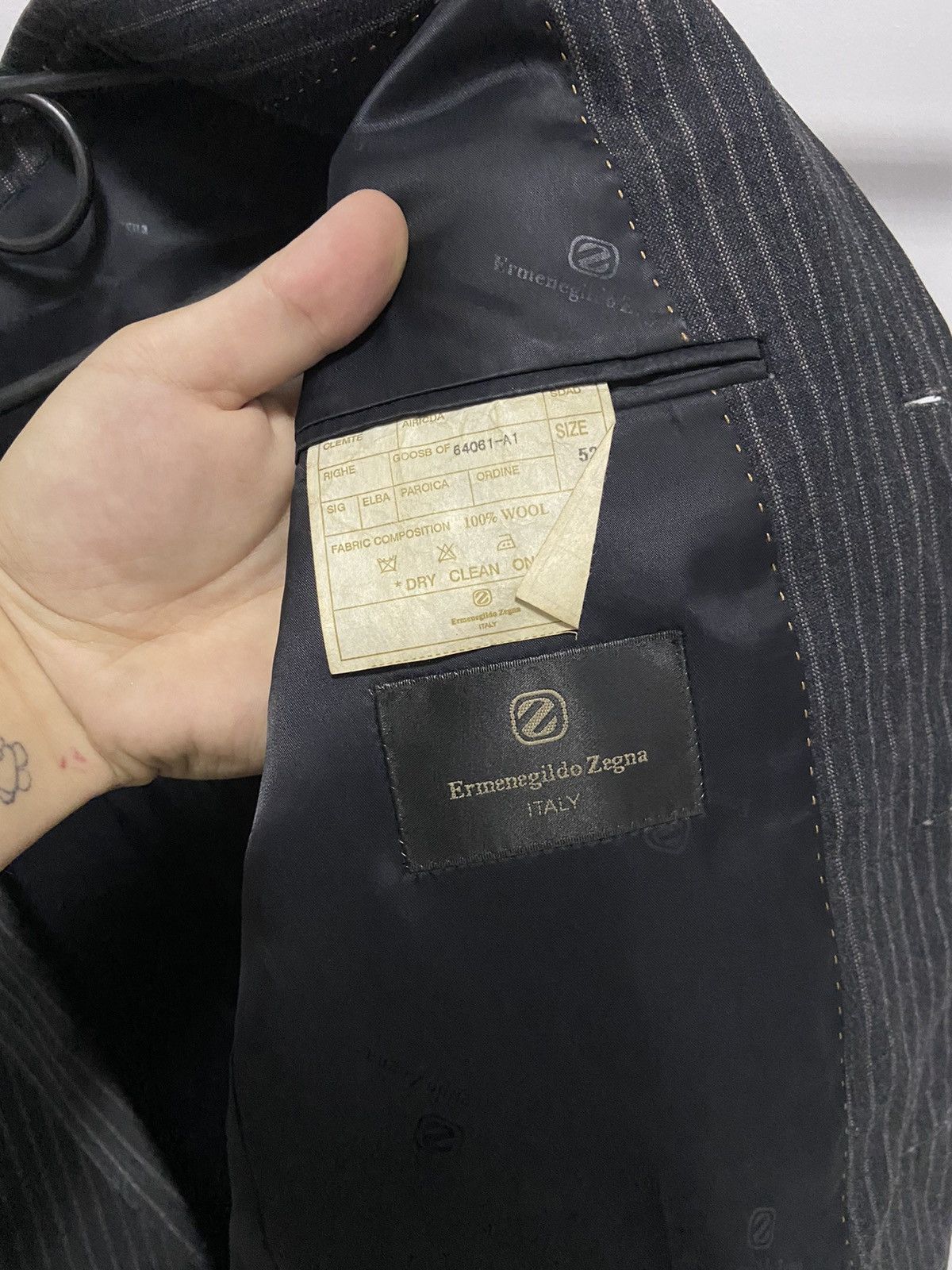 Ermenegildo Zegna Ermenegildo Zegna Striped Luxury Wool Suit blazer trousers Size 52R - 8 Thumbnail