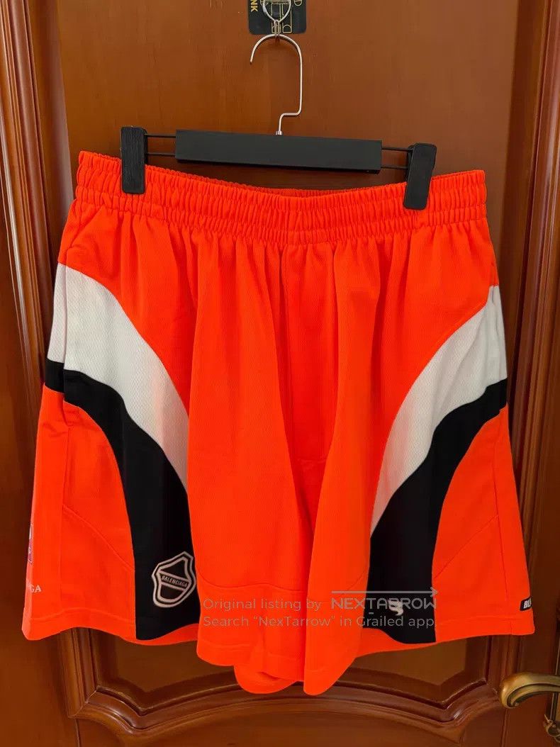 Balenciaga Balenciaga size S Orange Ice Hockey Shorts Size US 27 - 1 Thumbnail