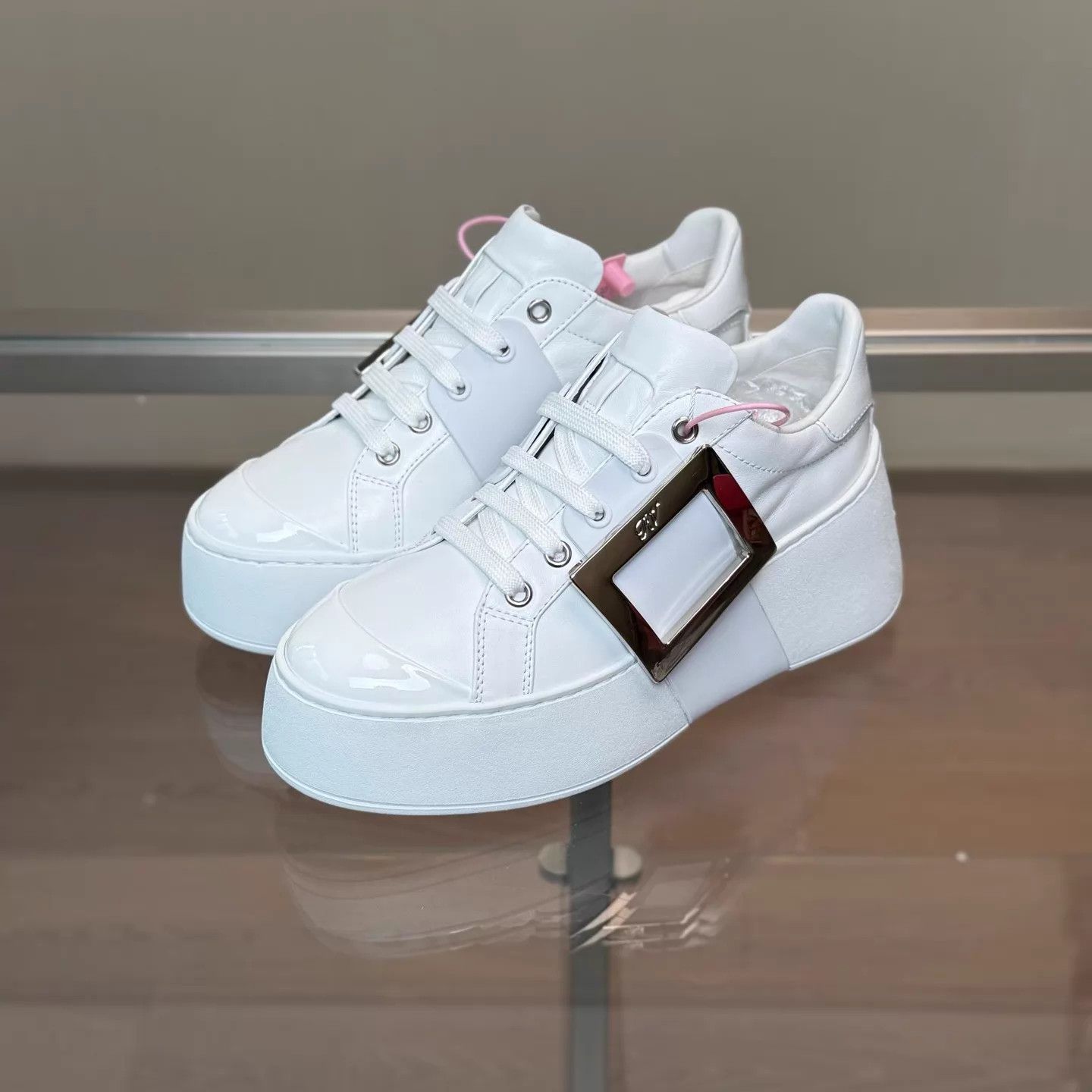 Roger Vivier Roger Vivier Skate Buckle Platform White 35.5 New Size US 5 / IT 35 - 1 Thumbnail