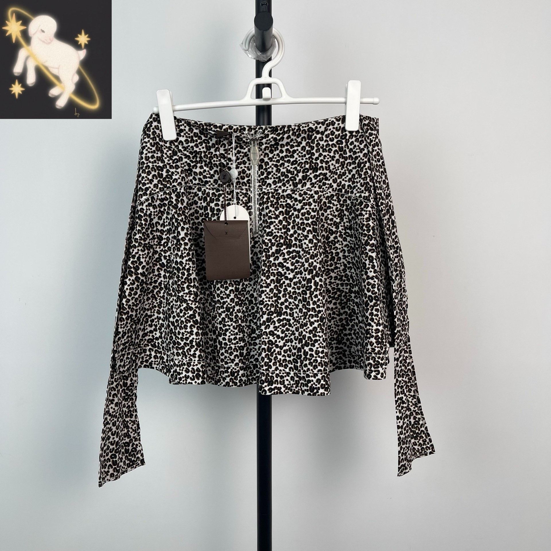 Louis Vuitton Louis Vuitton Skirt 34 Women Size 34" / US 12 / IT 48 - 1 Thumbnail